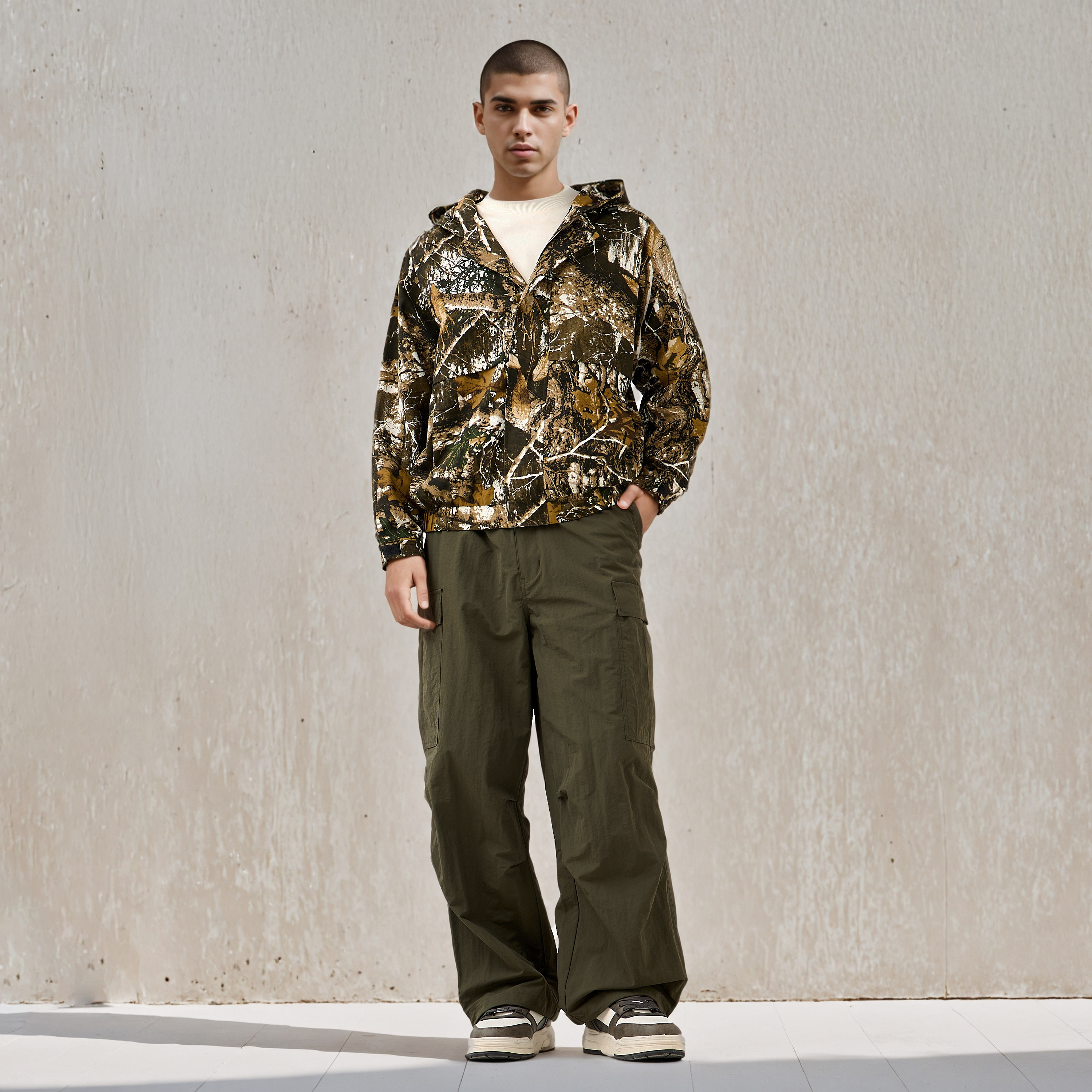 جاكيت بقبعة وطبعات-men-clothing-jacketsandblazers-jackets-image-2