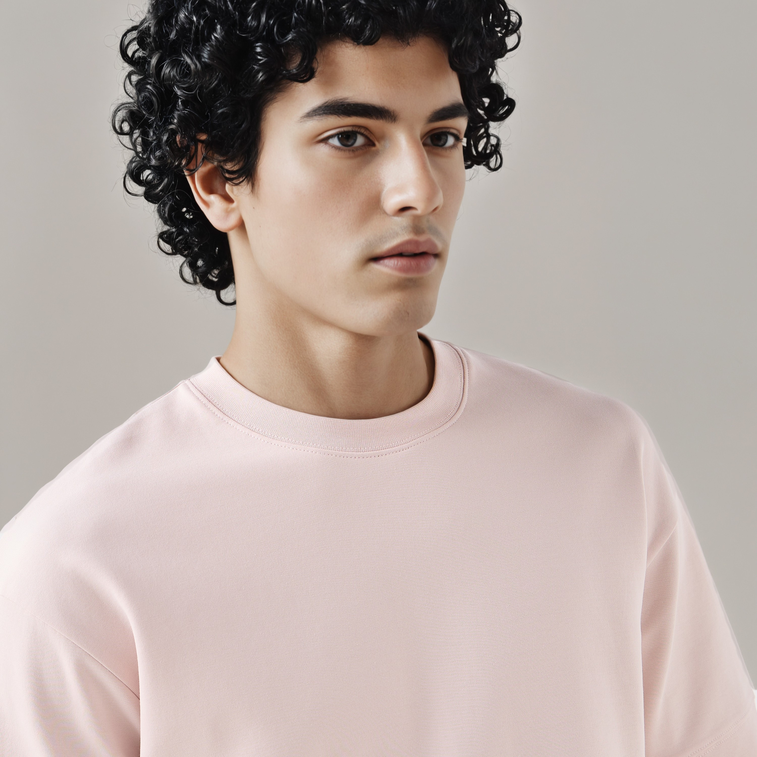 تيشيرت بوكسي رجالي بياقة ضيقة وأكمام قصيرة-men-clothing-tshirtsandpolos-tshirts-image-4
