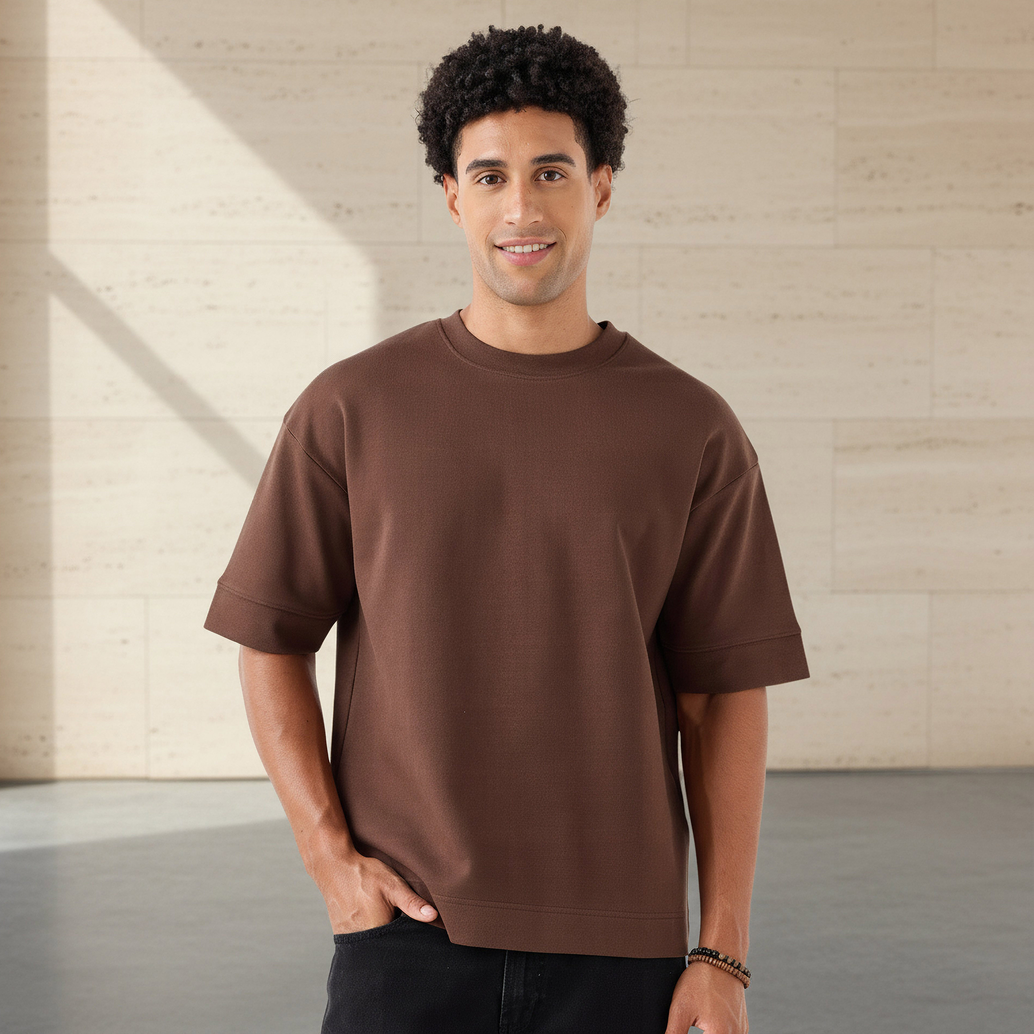 تيشيرت بوكسي رجالي بياقة ضيقة وأكمام قصيرة-men-clothing-tshirtsandpolos-tshirts-image-1