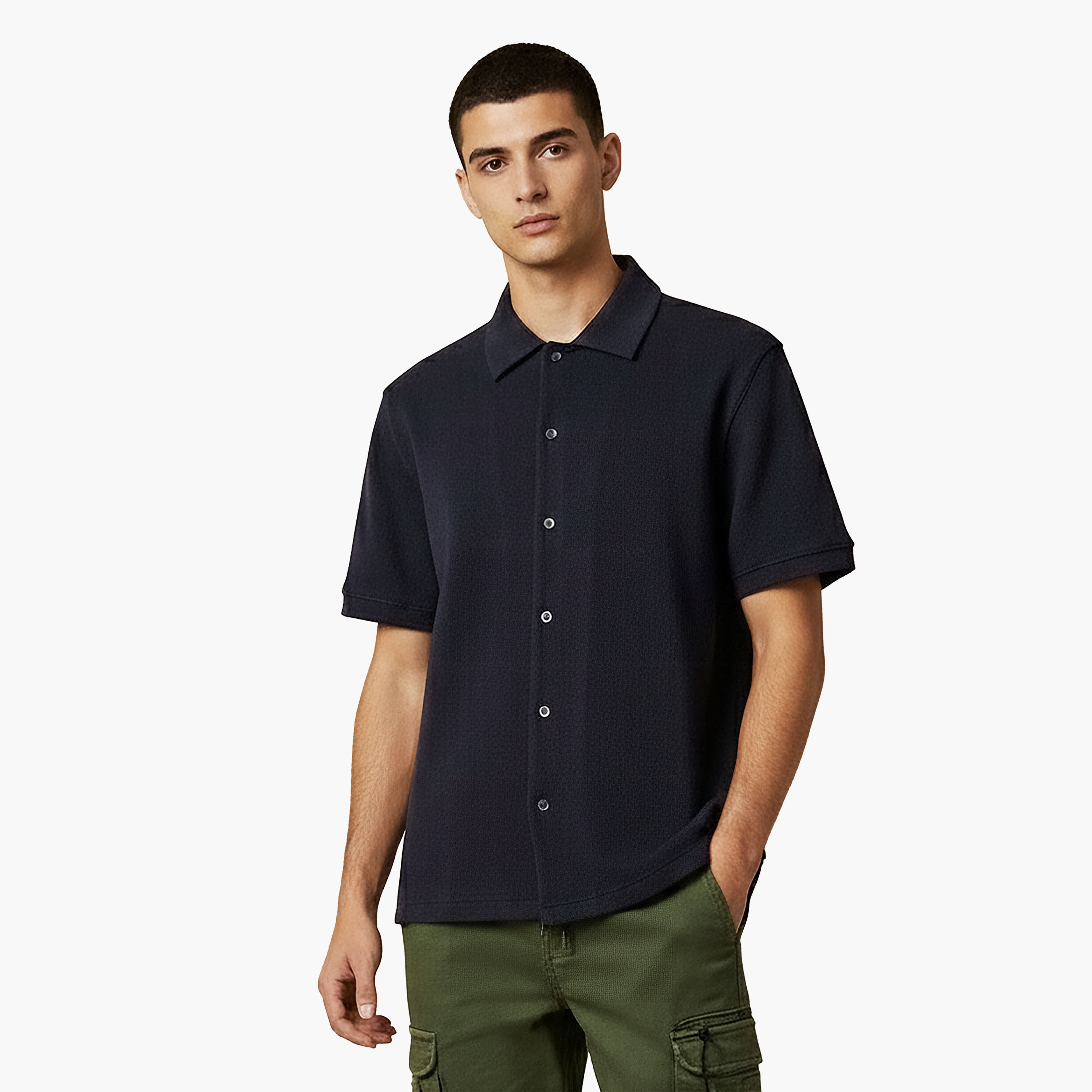 قميص بقصّة عادية وياقة عادية وأكمام قصيرة ونسيج وافل بارز الملمس للرجال-men-clothing-shirts-image-3