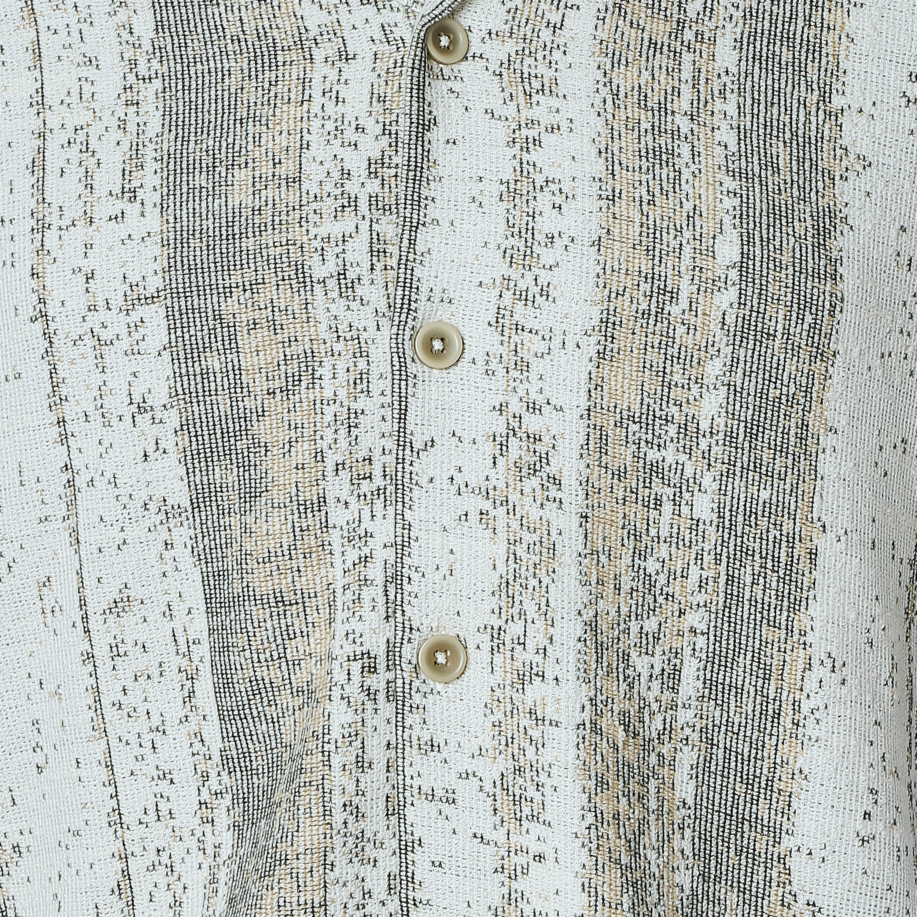 قميص جاكار رجالي بقصة عادية وياقة كامب وأكمام قصيرة-men-clothing-shirts-image-3