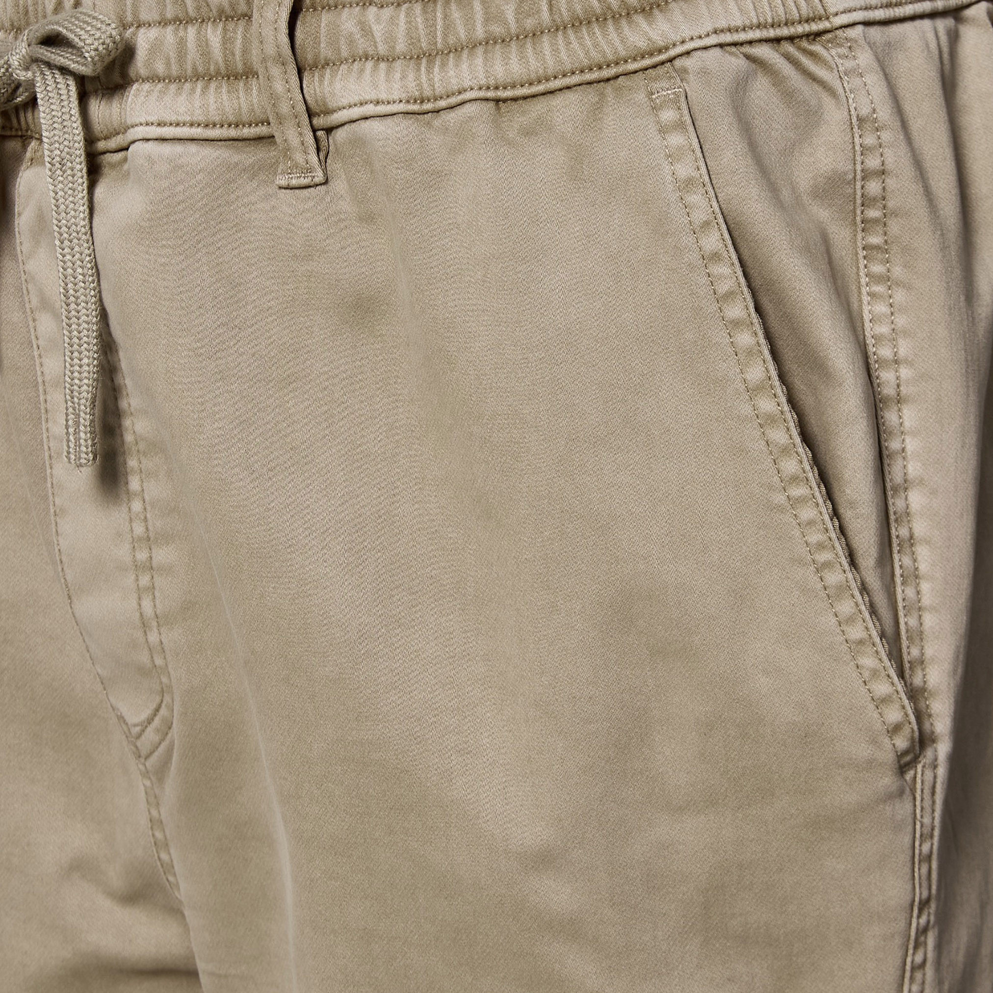 بنطلون بقصة عادية وخصر مطاطي من سبلاش يوث-men-clothing-bottoms-trousersandchinos-trousers-image-4