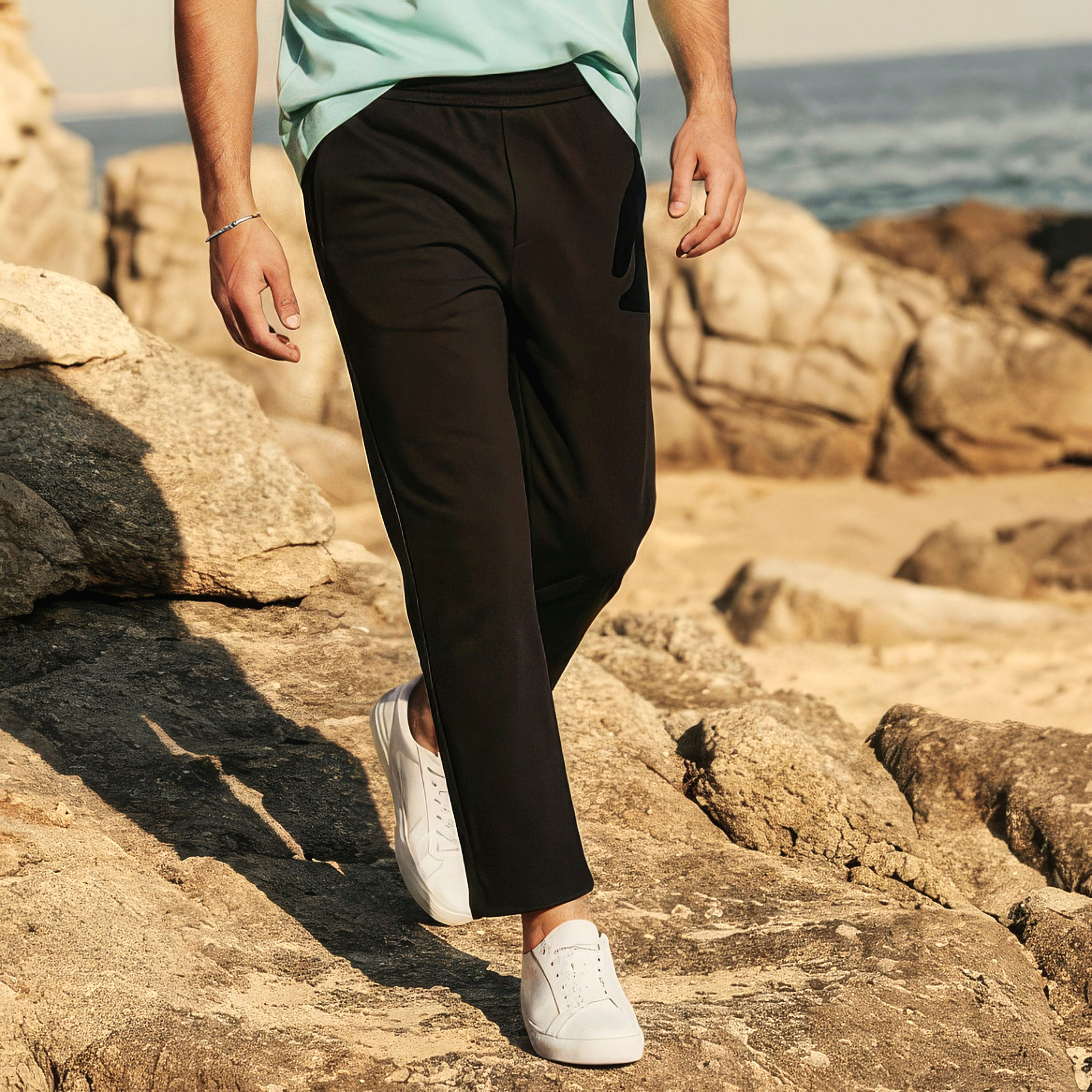 Men Relaxed Fit Joggers with Pockets-men-clothing-bottoms-joggers-image-1