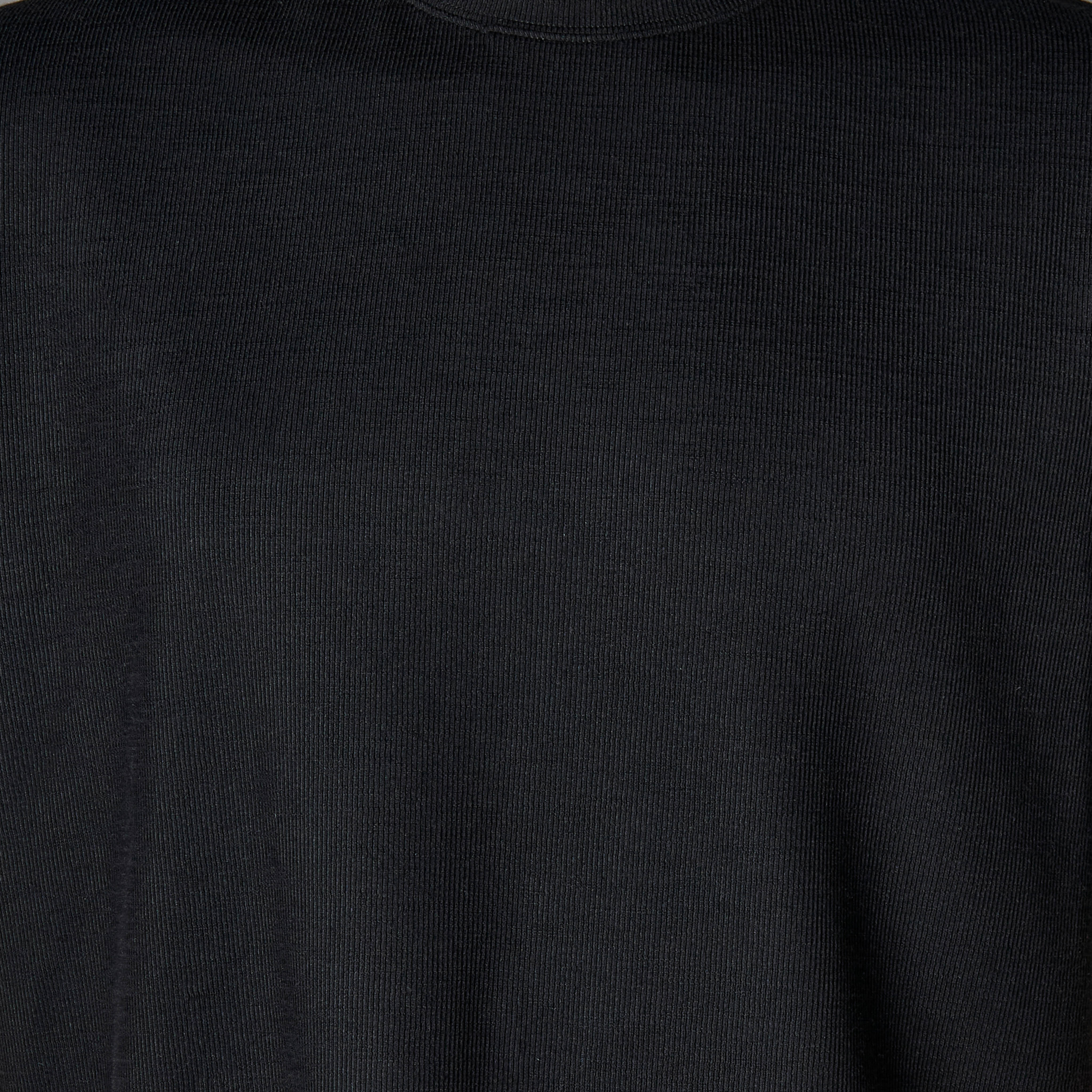 تيشيرت رجالي بارز الملمس بقصة مريحة وياقة ضيقة وأكمام قصيرة-men-clothing-tshirtsandpolos-tshirts-image-4