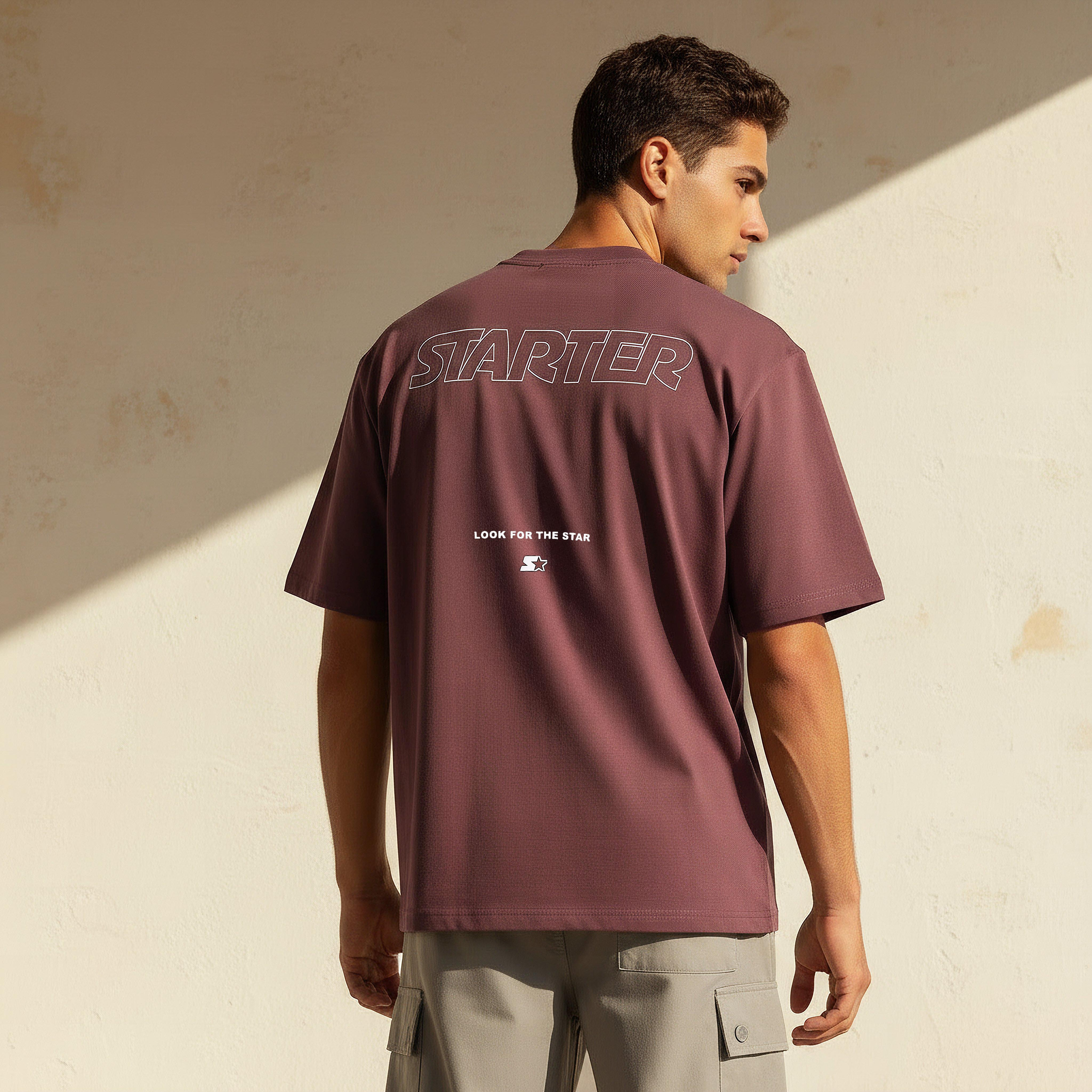 تيشيرت بقصة عادية وياقة ضيقة وأكمام قصيرة وطبعات للرجال من ستارتر-men-clothing-tshirtsandpolos-tshirts-image-4