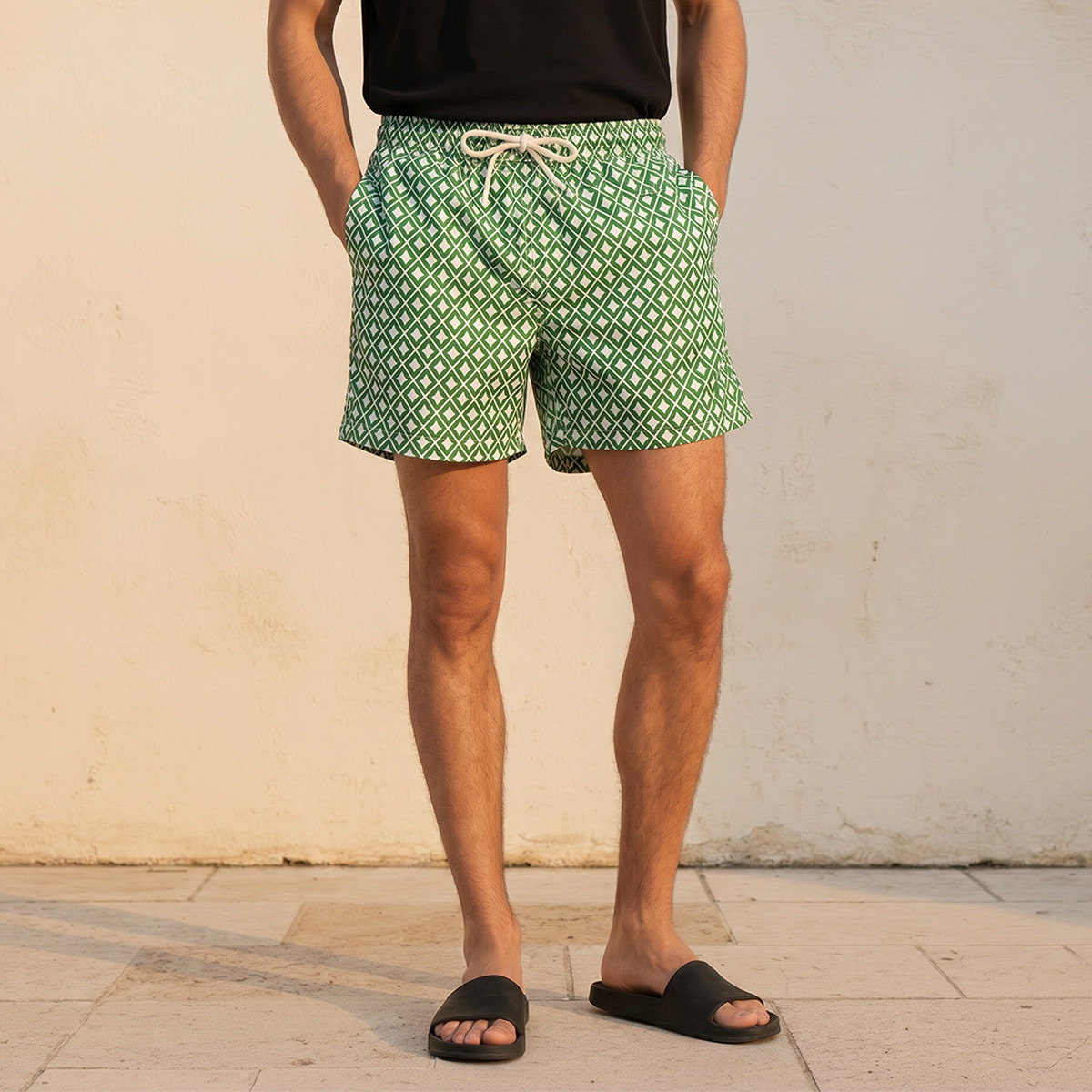 شورت بطبعات للرجال-men-clothing-swimandbeach-shorts-image-1