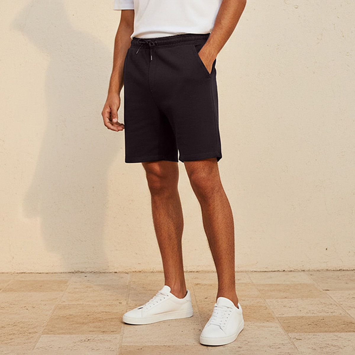 شورت قطن قماش بقصة عادية للرجال-men-clothing-bottoms-shorts-image-1