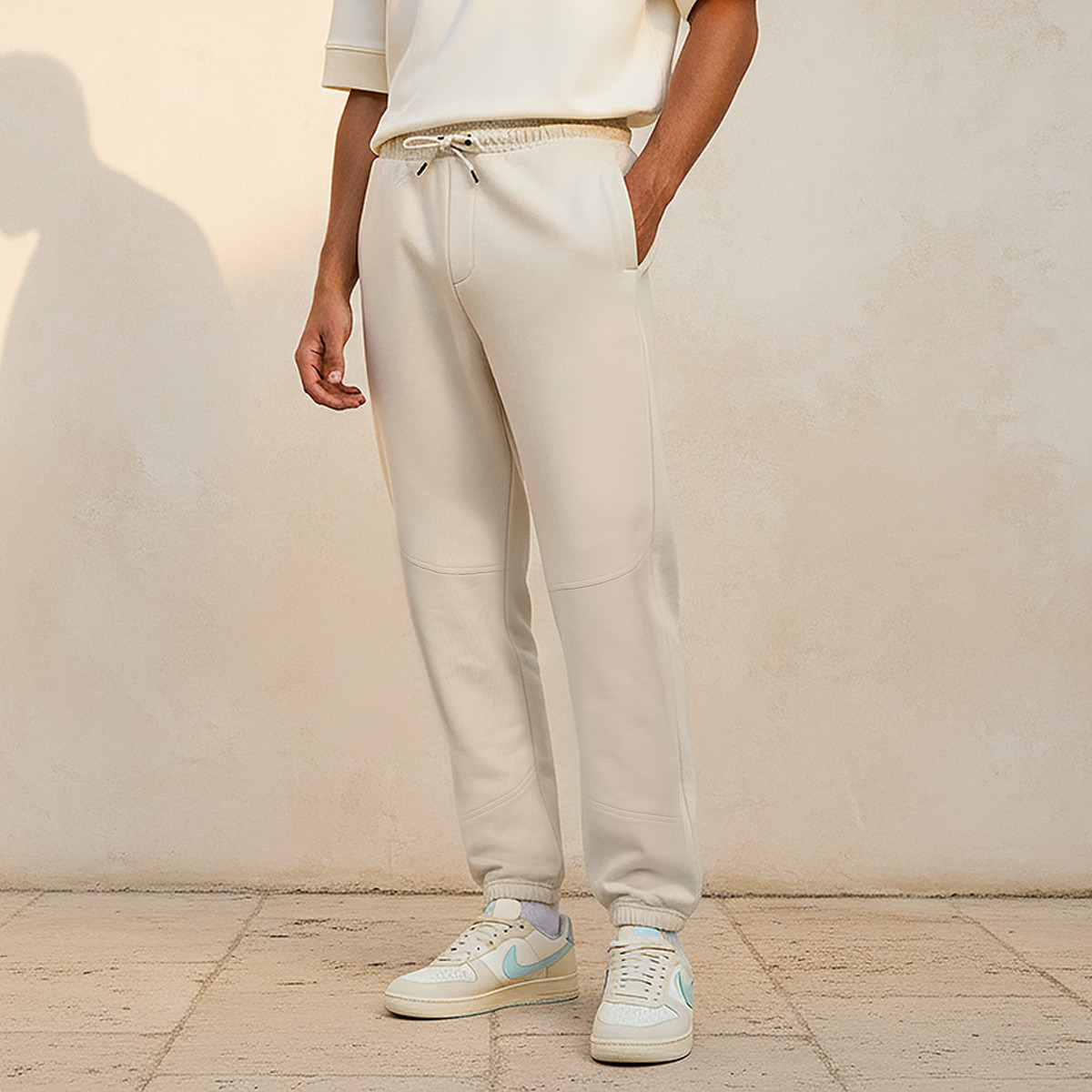 بنطلون رياضي بقصّة عادية ورباط إغلاق للرجال-men-clothing-bottoms-joggers-image-1