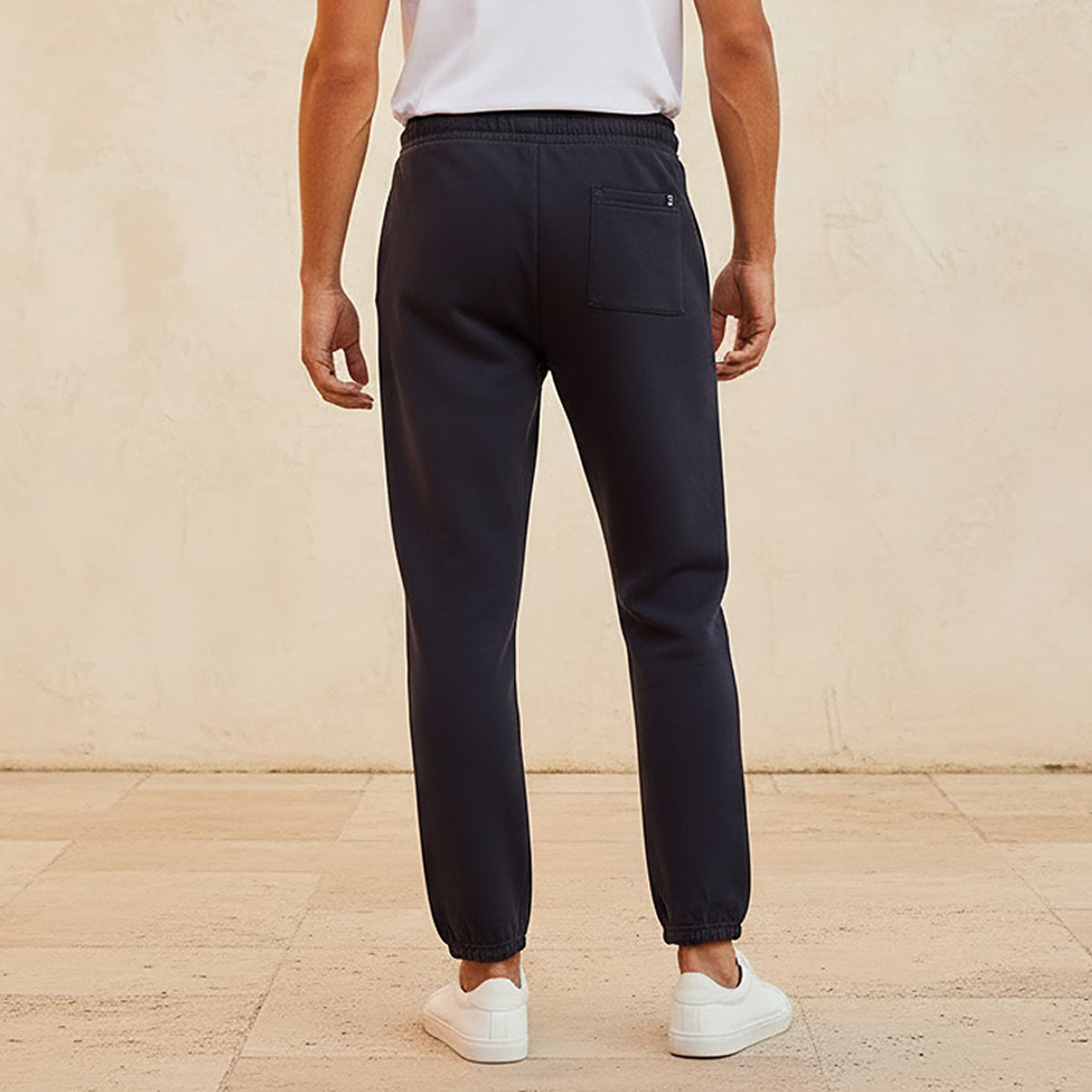 Men Regular Fit Joggers with Drawstring Closure-men-clothing-bottoms-joggers-image-4