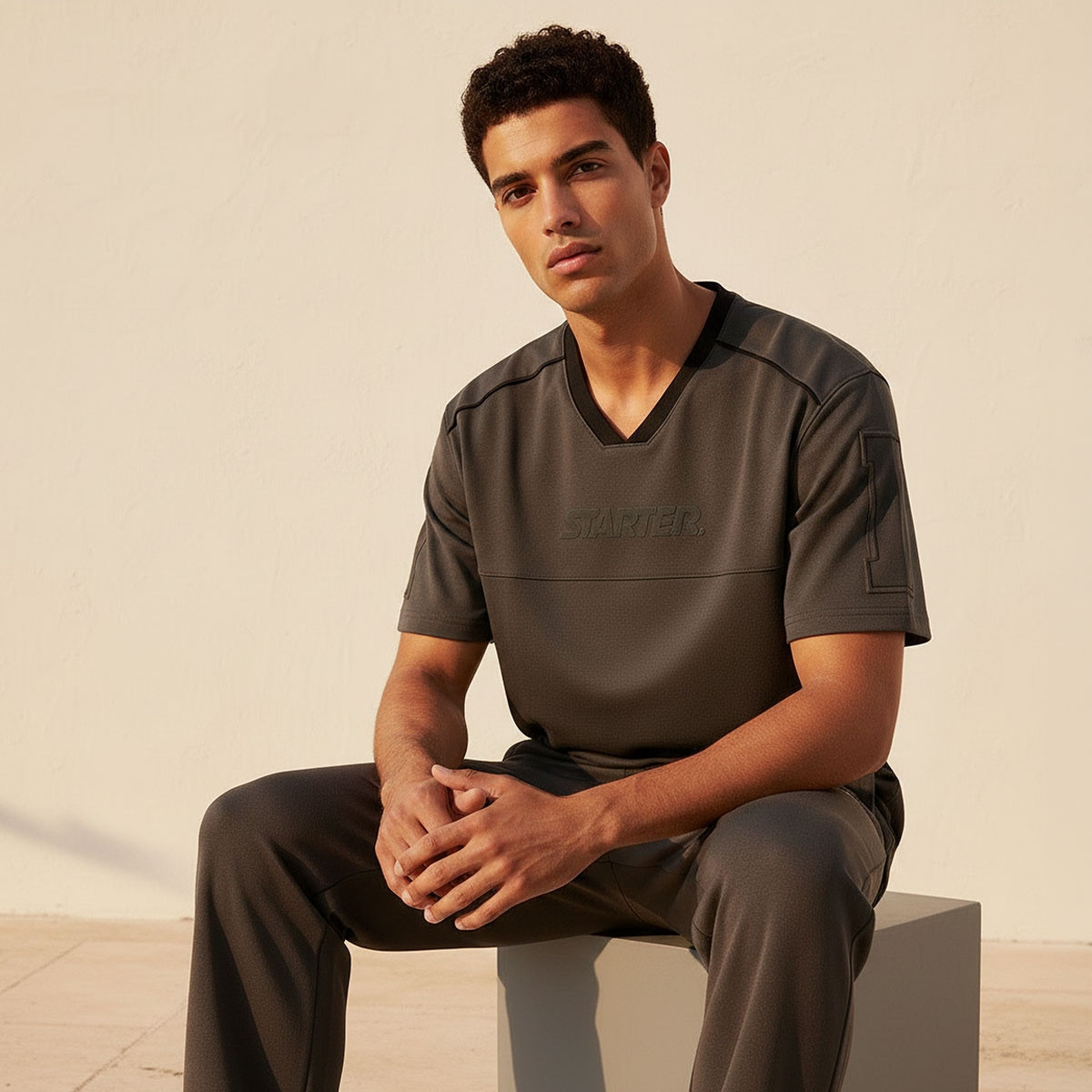 Starter Regular Fit V-Neck Panelled T-shirt-men-clothing-tshirtsandpolos-tshirts-image-6