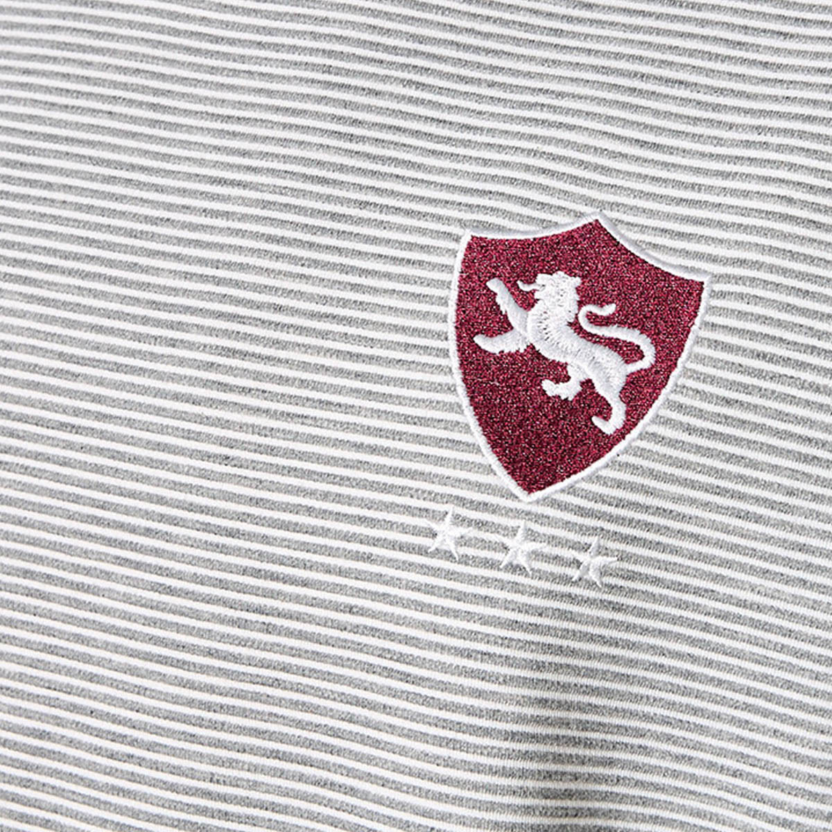 تيشيرت رجالي بياقة V وقصة عادية وأكمام قصيرة وتصميم بارز الملمس-men-clothing-tshirtsandpolos-tshirts-image-2