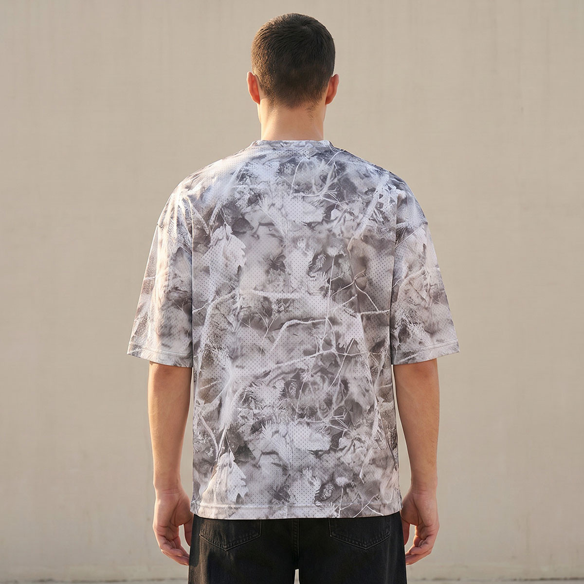 Splash Youth Relaxed Fit V-neck Short Sleeves Varsity Print T-shirt-men-clothing-tshirtsandpolos-tshirts-image-4