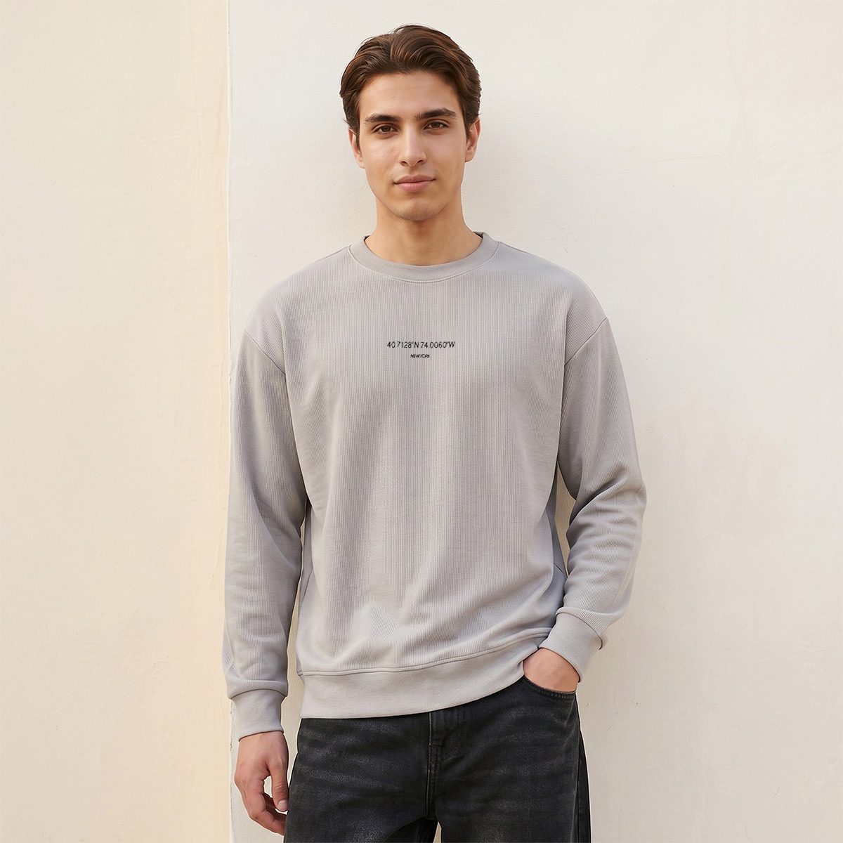 سويت شيرت بارز الملمس بقصّة مريحة من سبلاش يوث-men-winterwear-hoodiesandsweatshirts-image-1