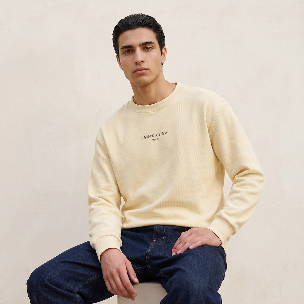 سويت شيرت بارز الملمس بقصّة مريحة من سبلاش يوث-men-winterwear-hoodiesandsweatshirts-image-1