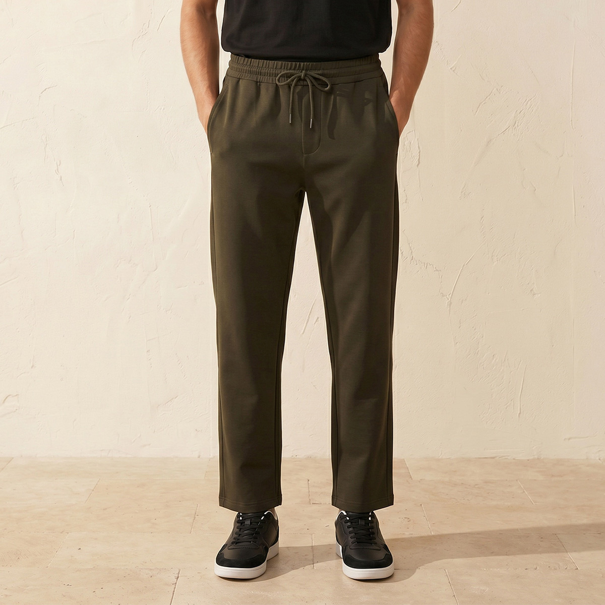 بنطلون رياضي بقصّة عادية وخصر رباط من سبلاش يوث -men-clothing-bottoms-trousersandchinos-trousers-image-1