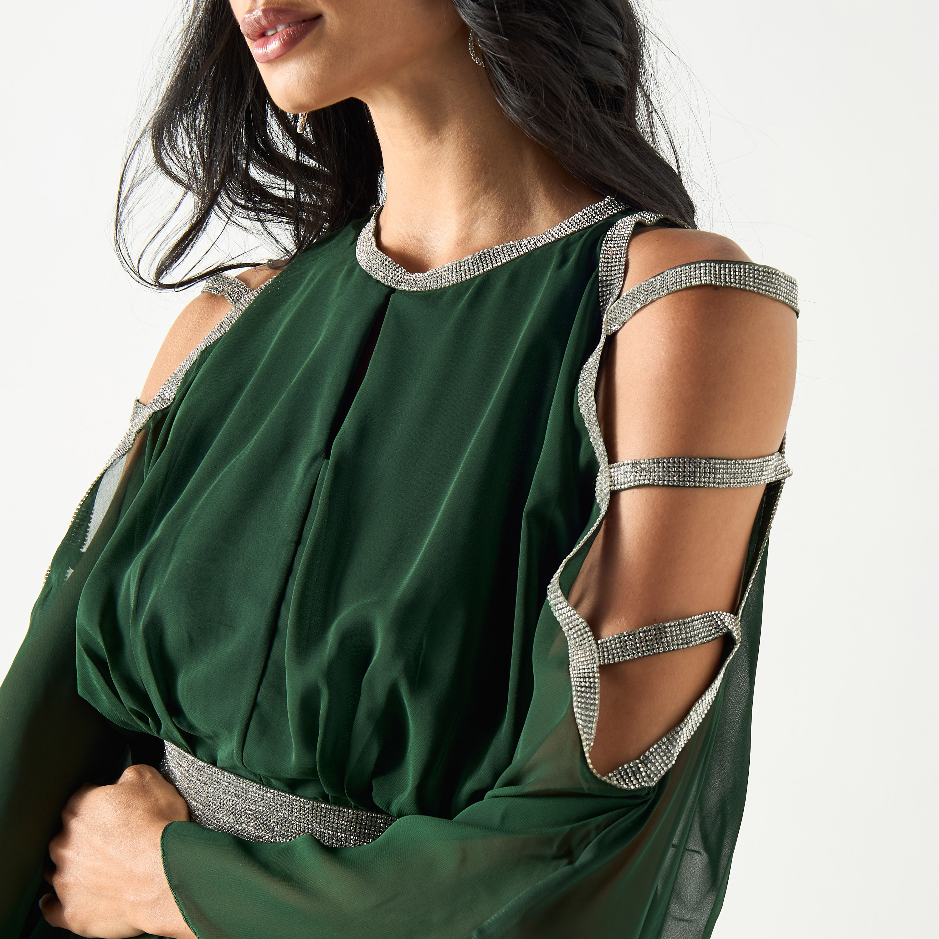 فستان طويل بأكتاف مكشوفة وتزيينات من جولدن أبل-women-clothing-dresses-image-8