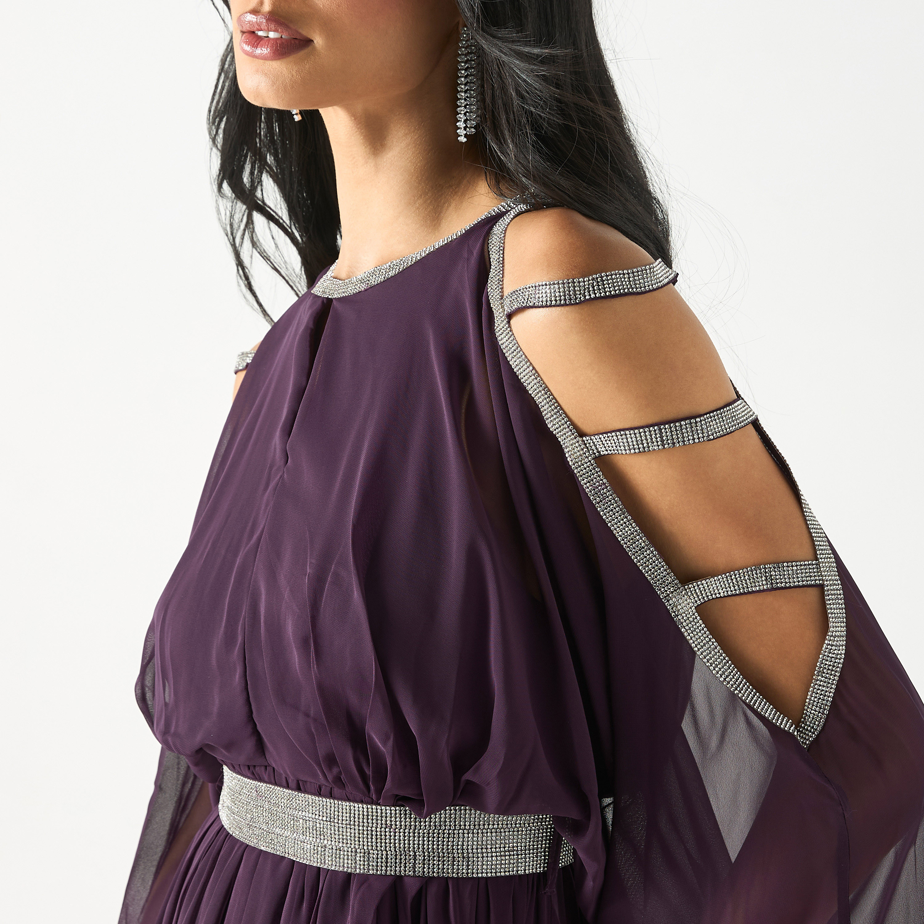 فستان طويل بأكتاف مكشوفة وتزيينات من جولدن أبل-women-clothing-dresses-image-4