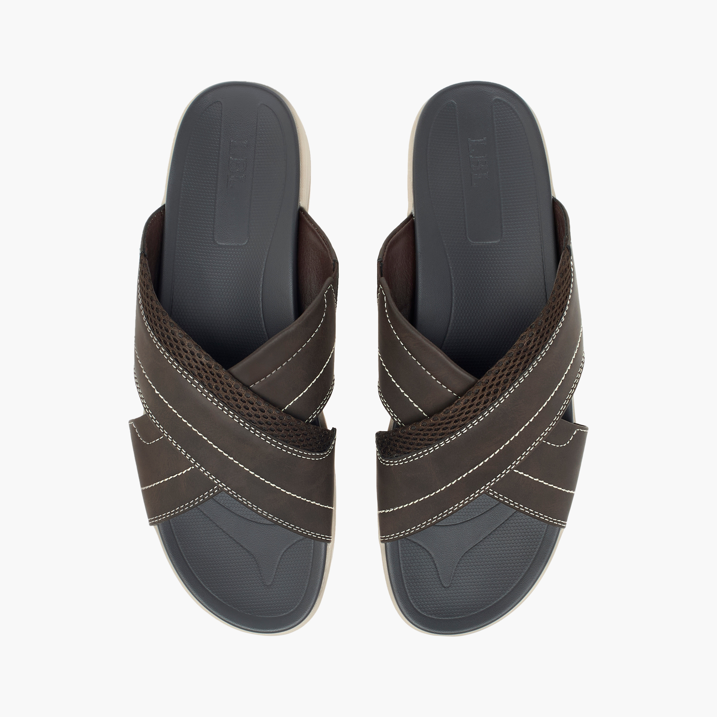 صندل سهل الارتداء بحزام متقاطع وتفاصيل غرز من إل بي إل من شو إكسبريس-men-shoes-sandals-image-1