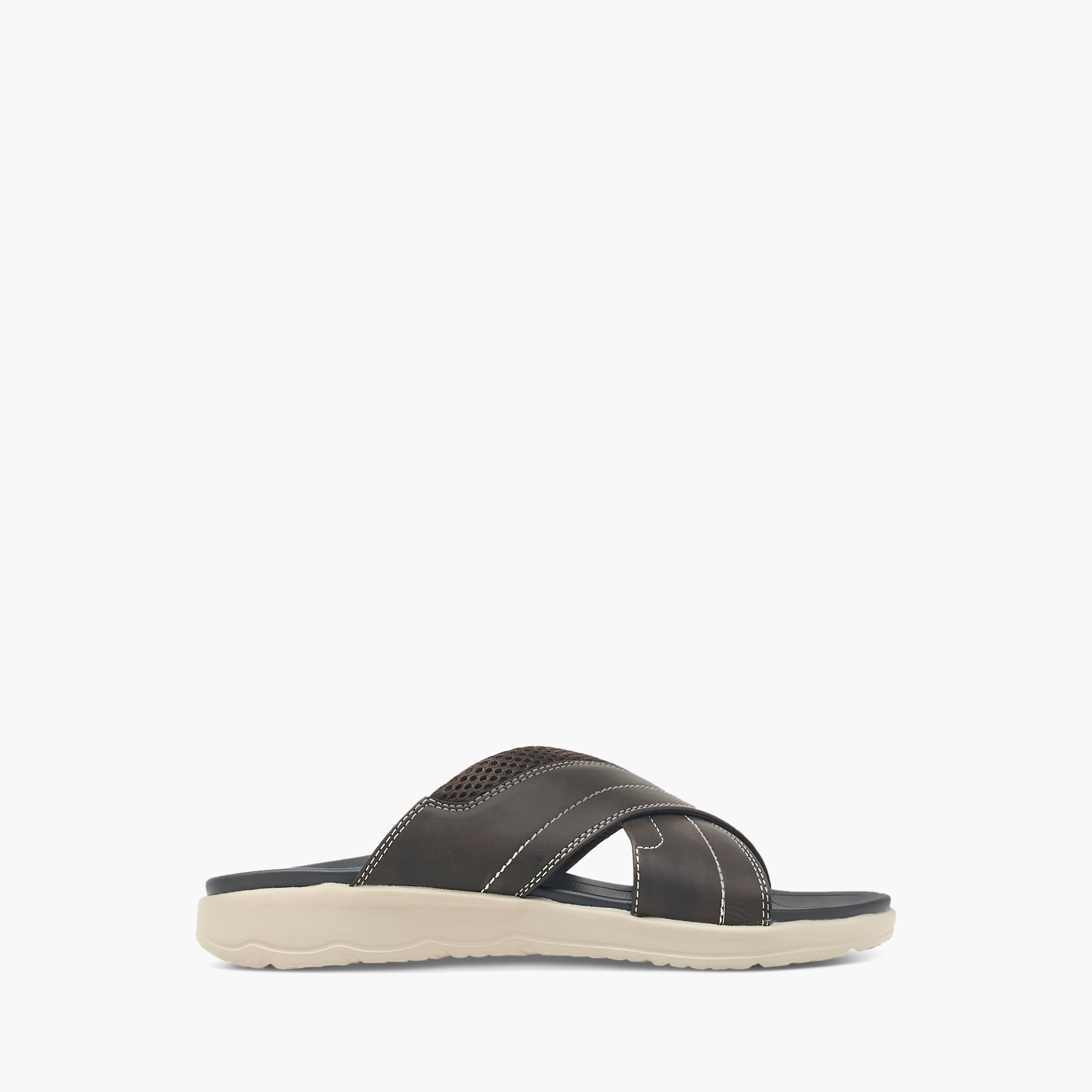 صندل سهل الارتداء بحزام متقاطع وتفاصيل غرز من إل بي إل من شو إكسبريس-men-shoes-sandals-image-2
