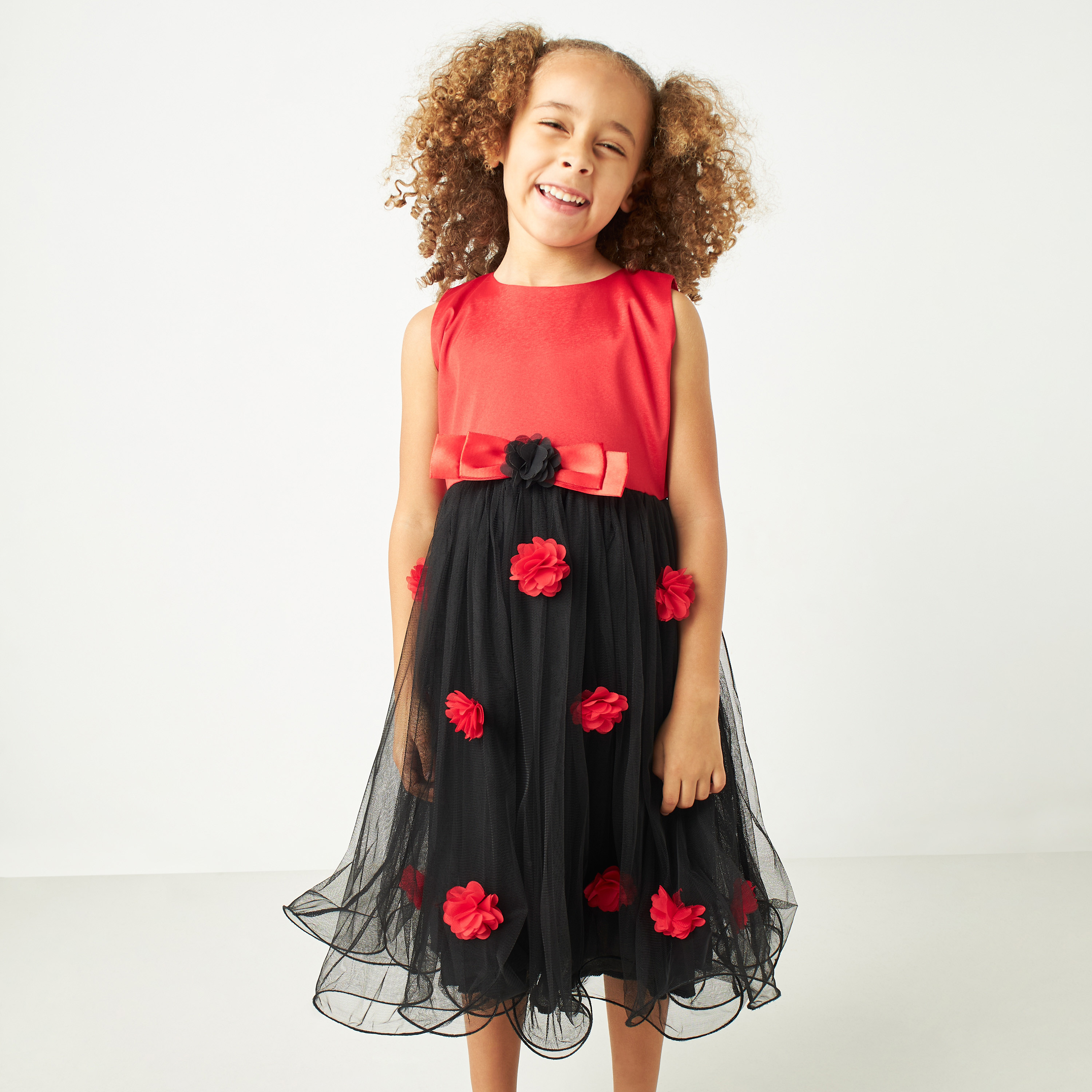 Little Golden Apple Colourblock Sleeveless Dress with Flower Accents-girls-clothing-dressesandjumpsuits-image-2