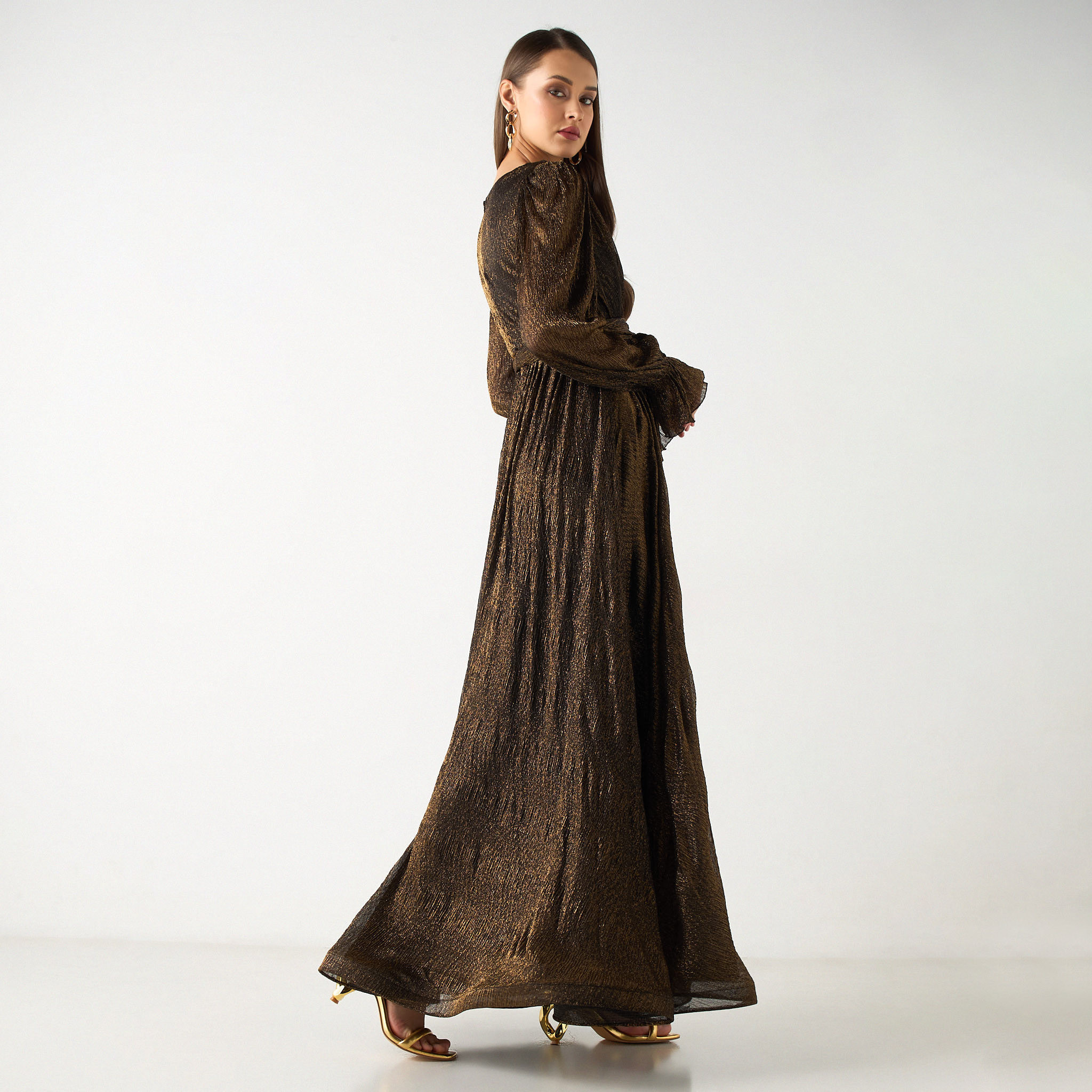 فستان ماكسي بارز الملمس بأكمام منفوخة وحزام ربط من جولدن آبل-women-clothing-dresses-image-3