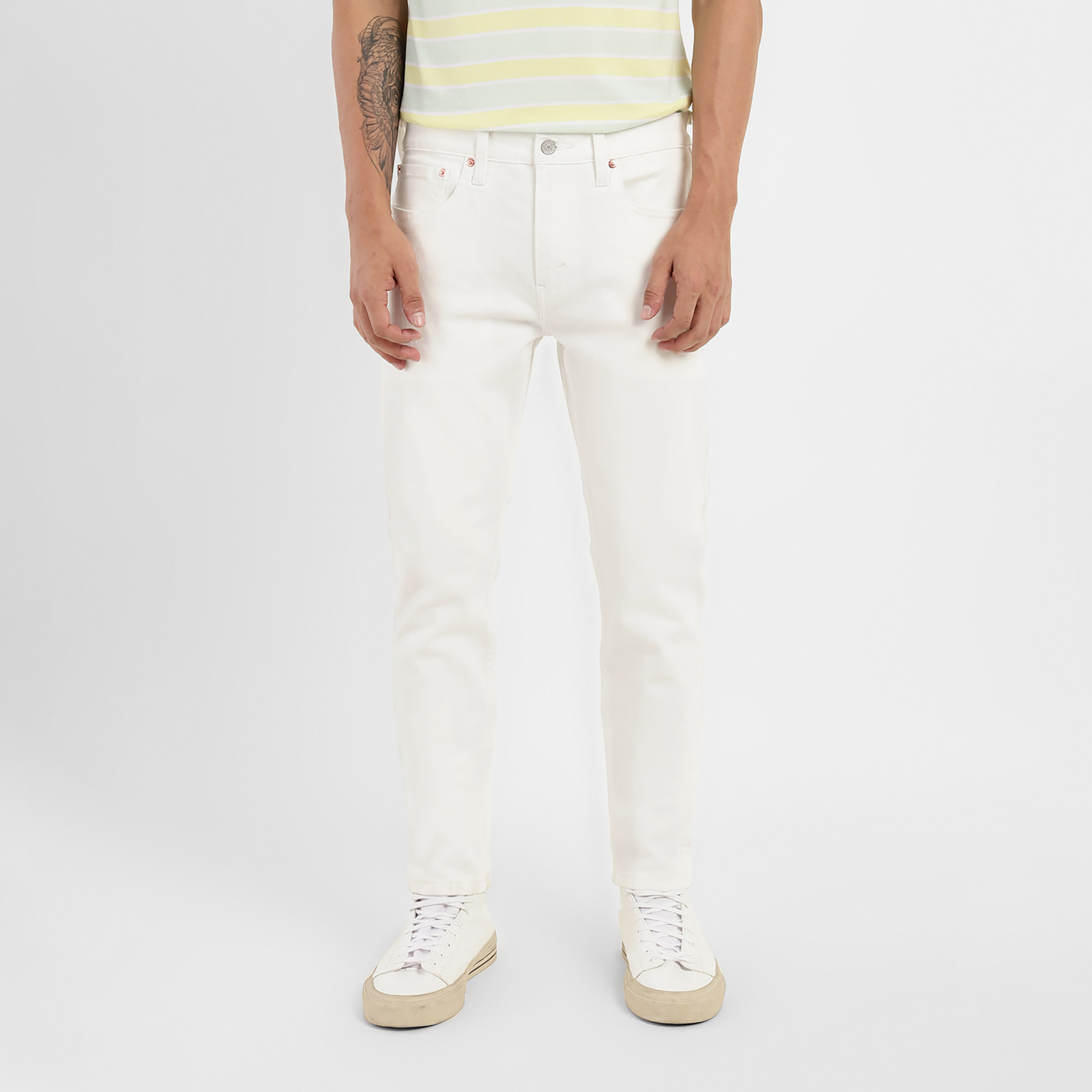 بنطال جينز من ليفايز 512 ذو قصة ضيقة وجيب متوسط الارتفاع-men-clothing-bottoms-jeans-image-1