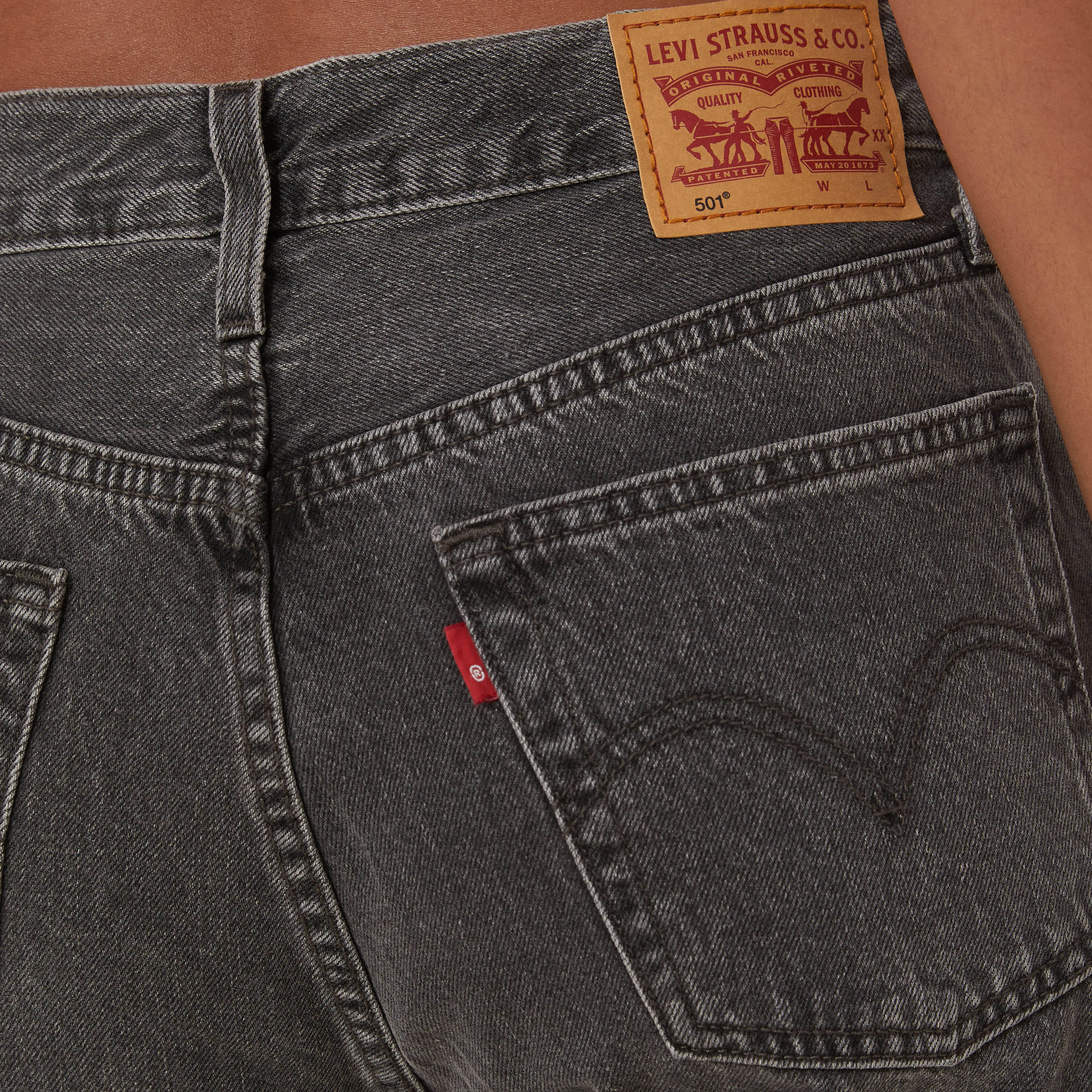 بنطال جينز ليفايز 501 الأصلي القصير للسيدات-women-clothing-bottoms-jeans-image-4