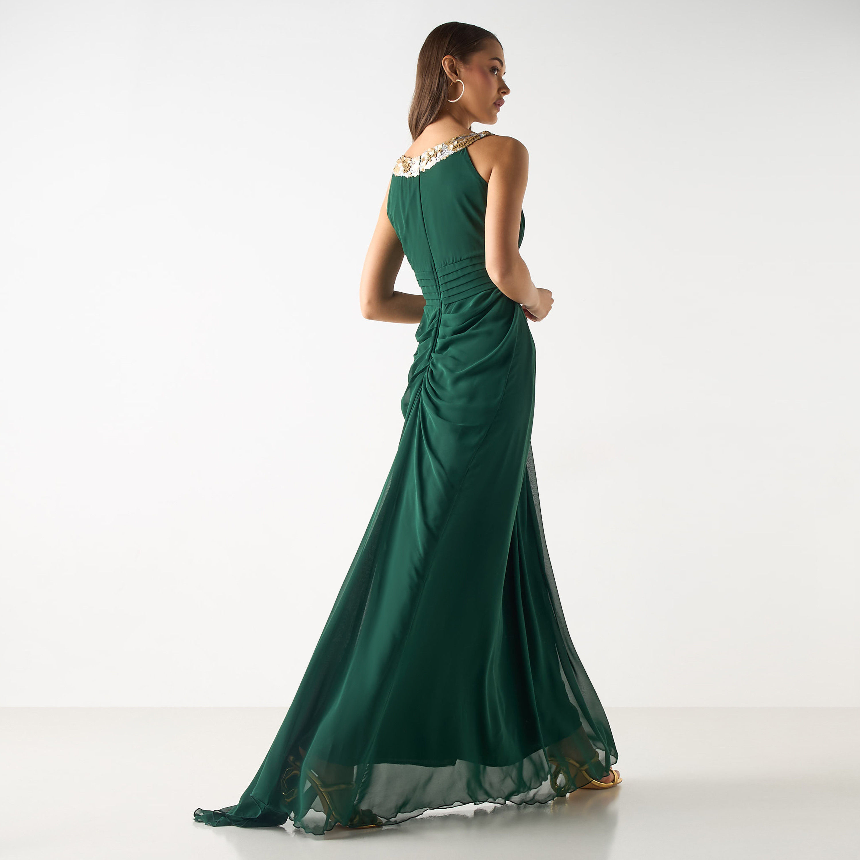 فستان طويل مزين دون أكمام مع طيات وسحاب للإغلاق من جولدن أبل-women-clothing-dresses-image-10