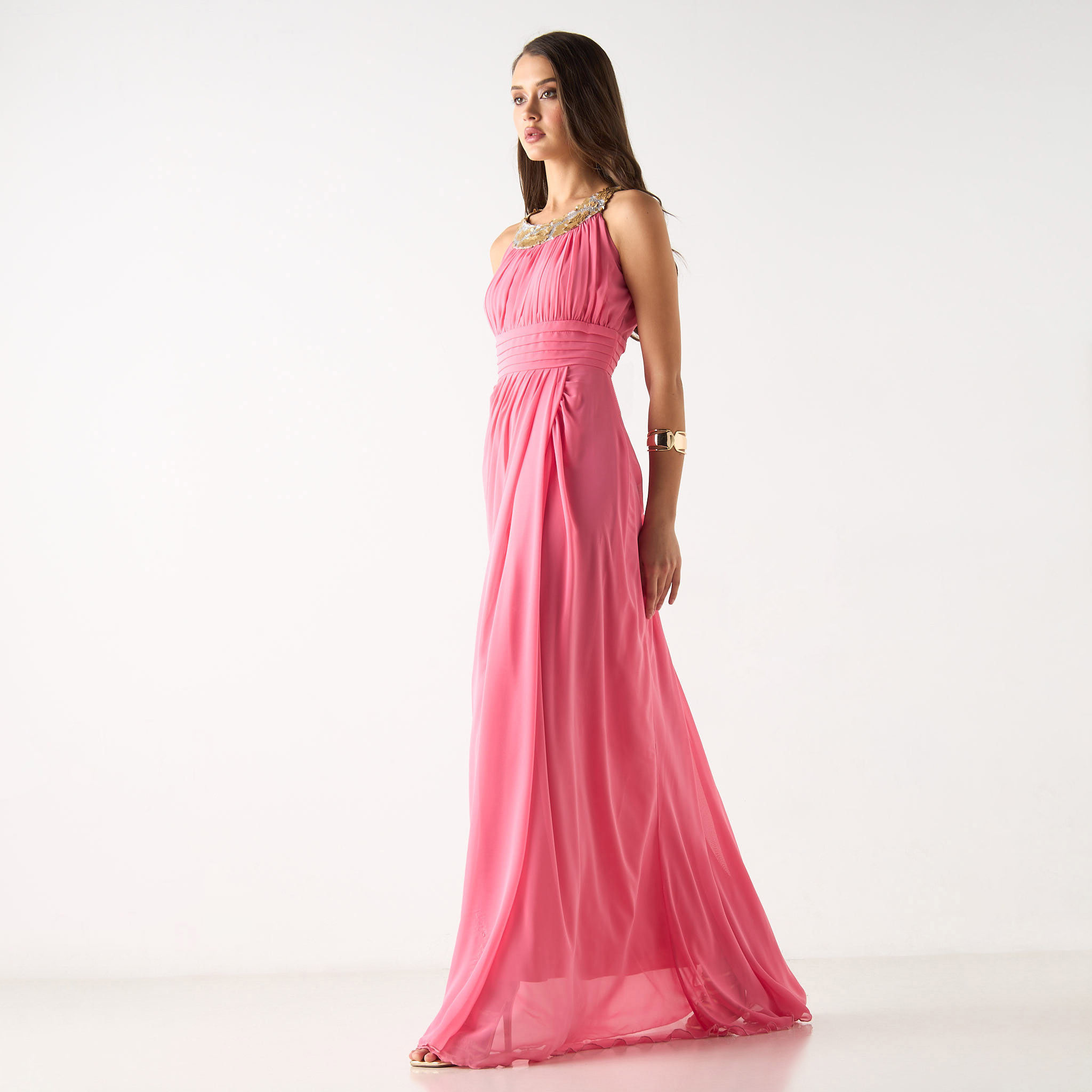 فستان طويل مزين دون أكمام مع طيات وسحاب للإغلاق من جولدن أبل-women-clothing-dresses-image-2