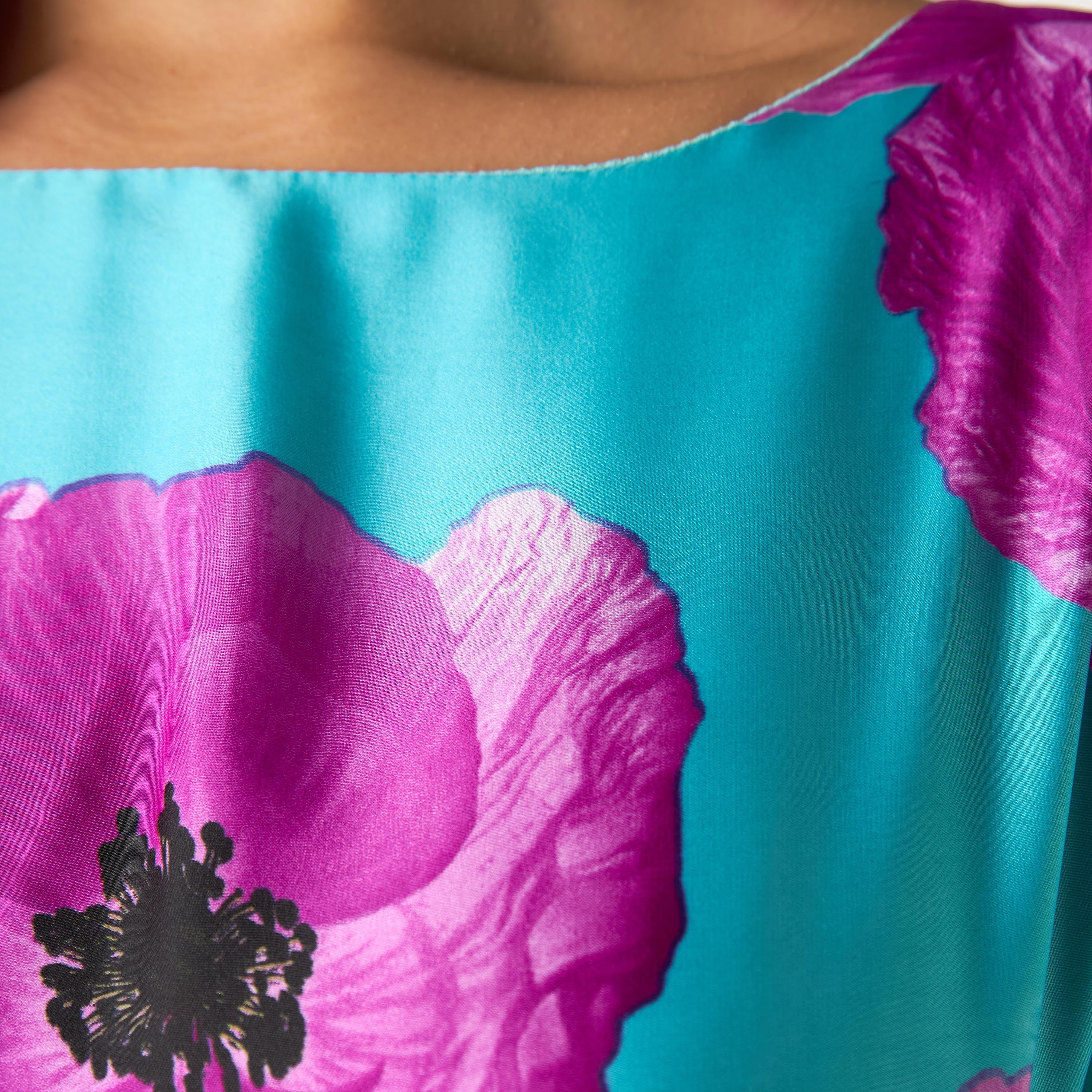 فستان طويل بأكمام طويلة وطبعات أزهار وحزام ربط من جولدن آبل-women-clothing-dresses-image-6