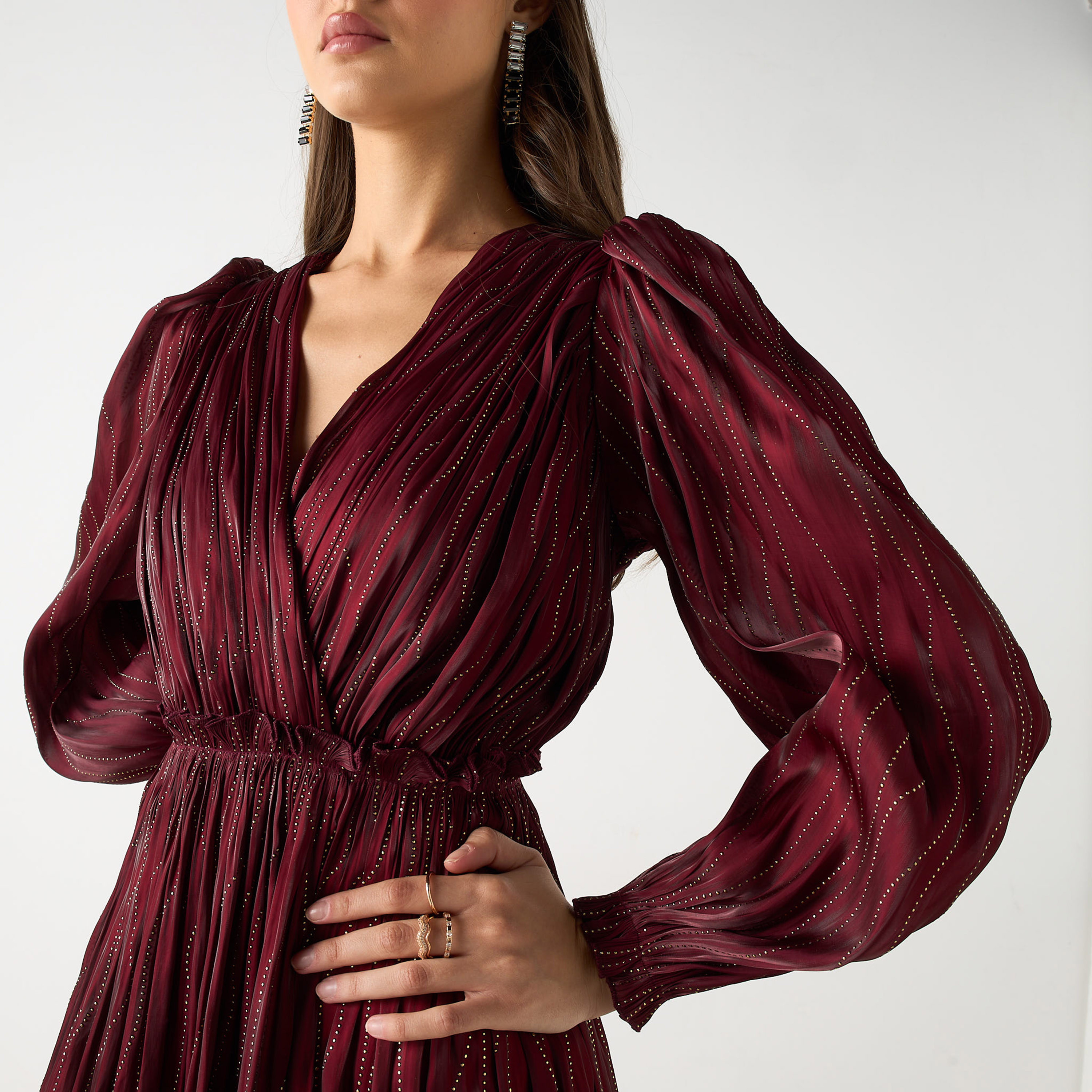 فستان طويل مزيّن بياقة V وأكمام طويلة من جولدن أبل-women-clothing-dresses-image-5