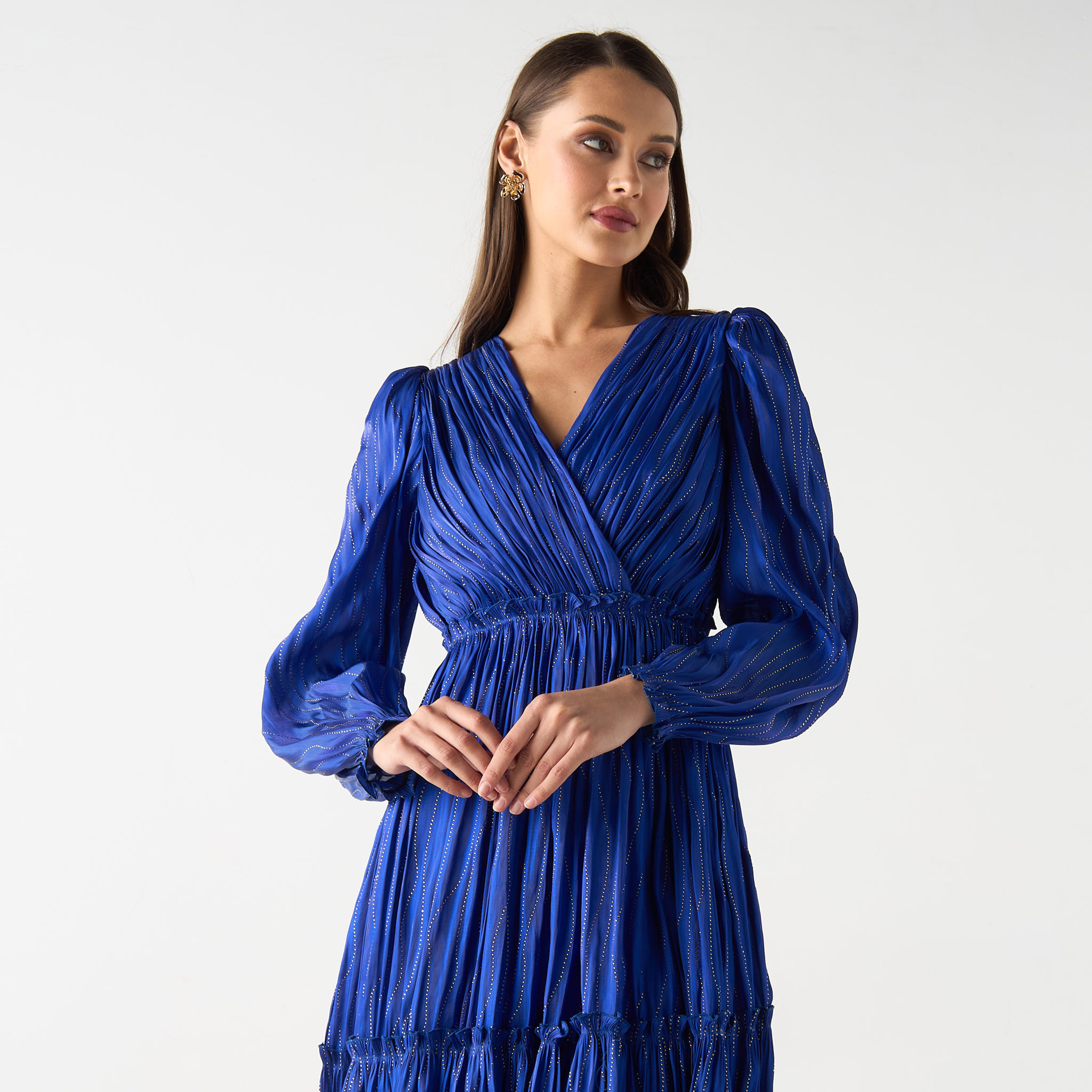 فستان طويل مزيّن بياقة V وأكمام طويلة من جولدن أبل-women-clothing-dresses-image-10