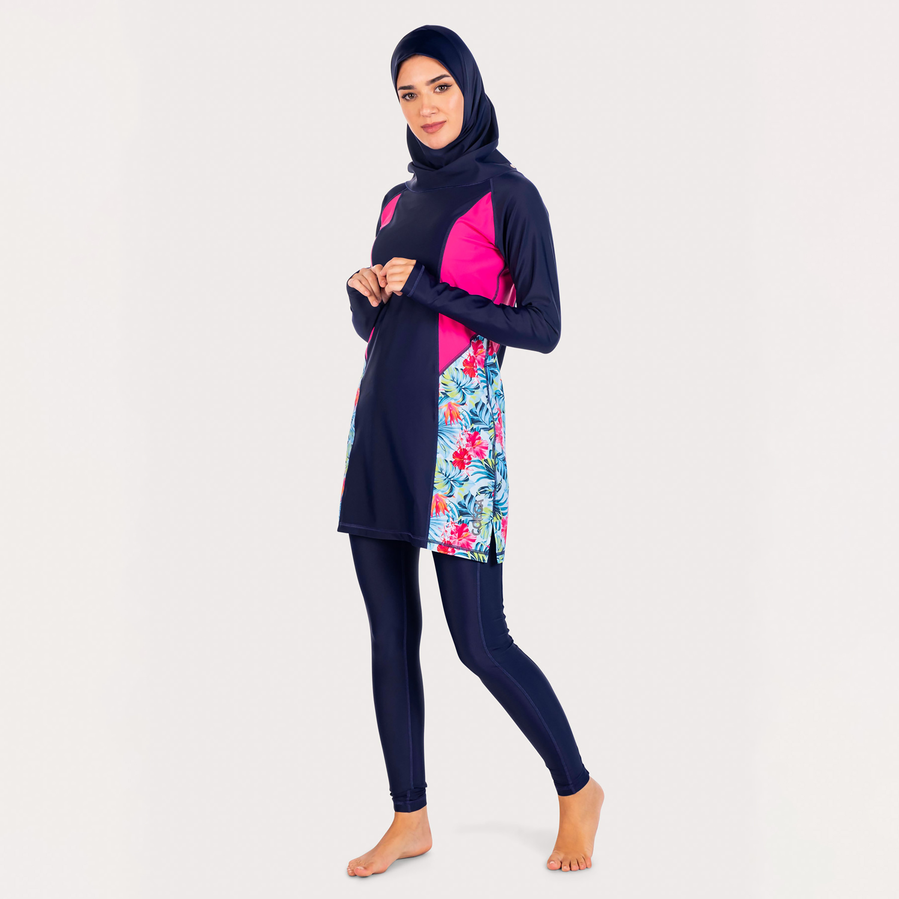  طقم ملابس سباحة نسائية محتشمة مع كولون من ثلاث قطع من كويغا بلون أزرق-women-clothing-swimandbeach-burkinis-image-3