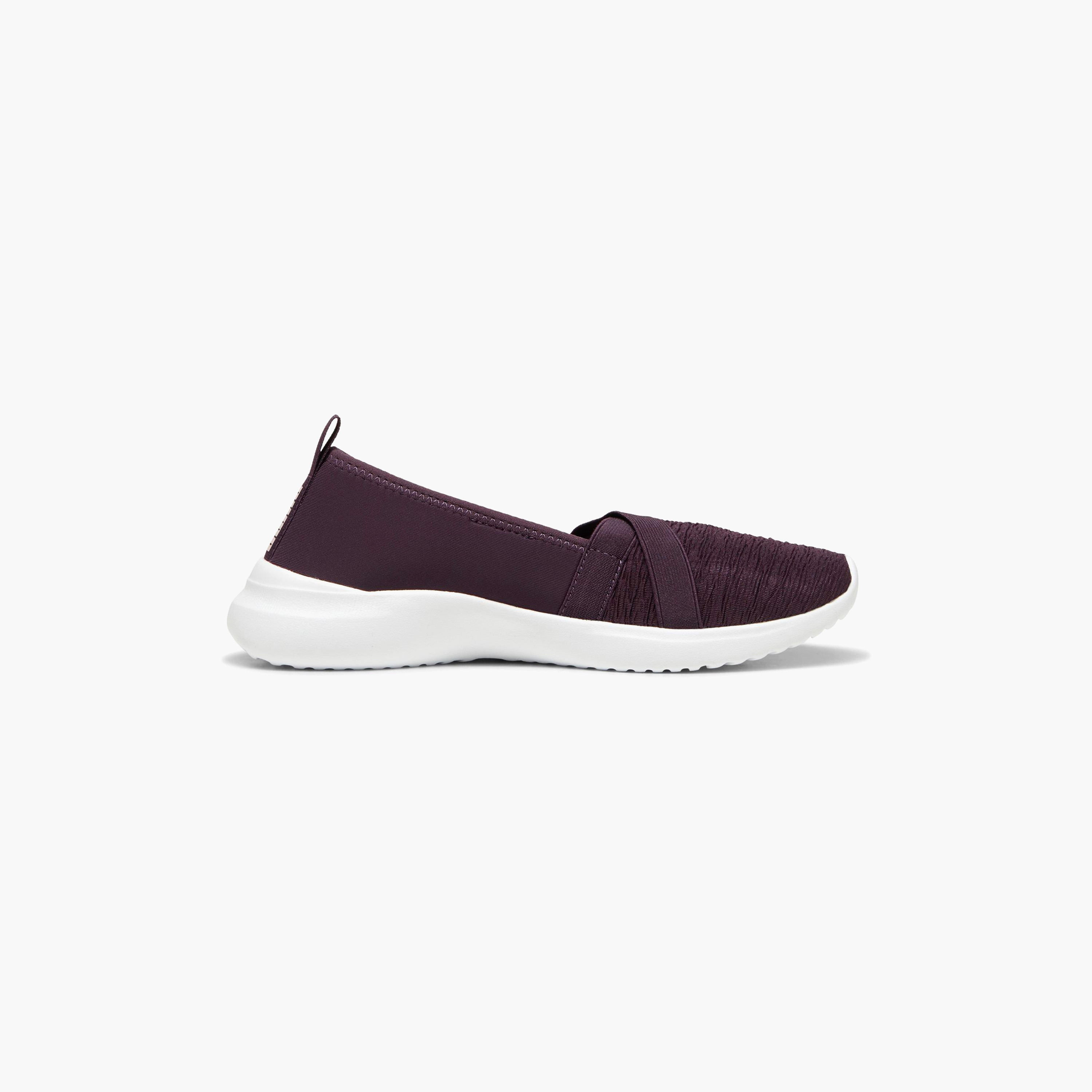 حذاء المشي أديلينا للنساء من بوما | OE-women-shoes-sneakers-image-4