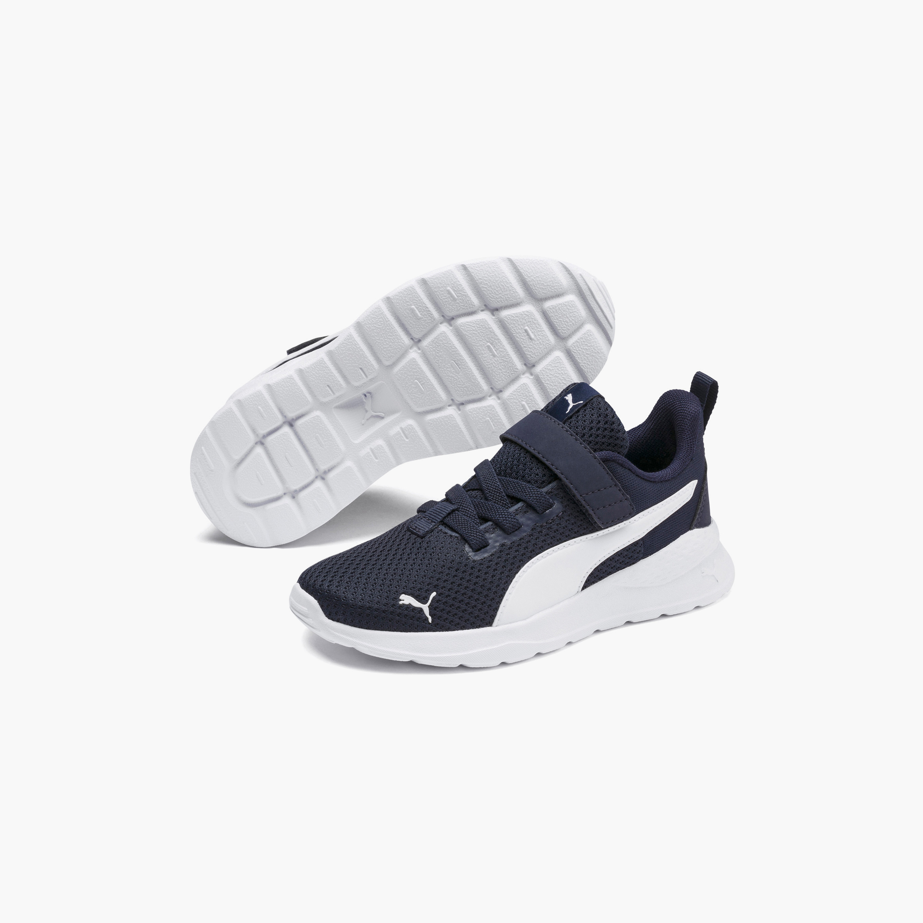 بوما حذاء الجري انزارون لايت للأولاد 372009 |OE-sports-boys-shoes-image-1