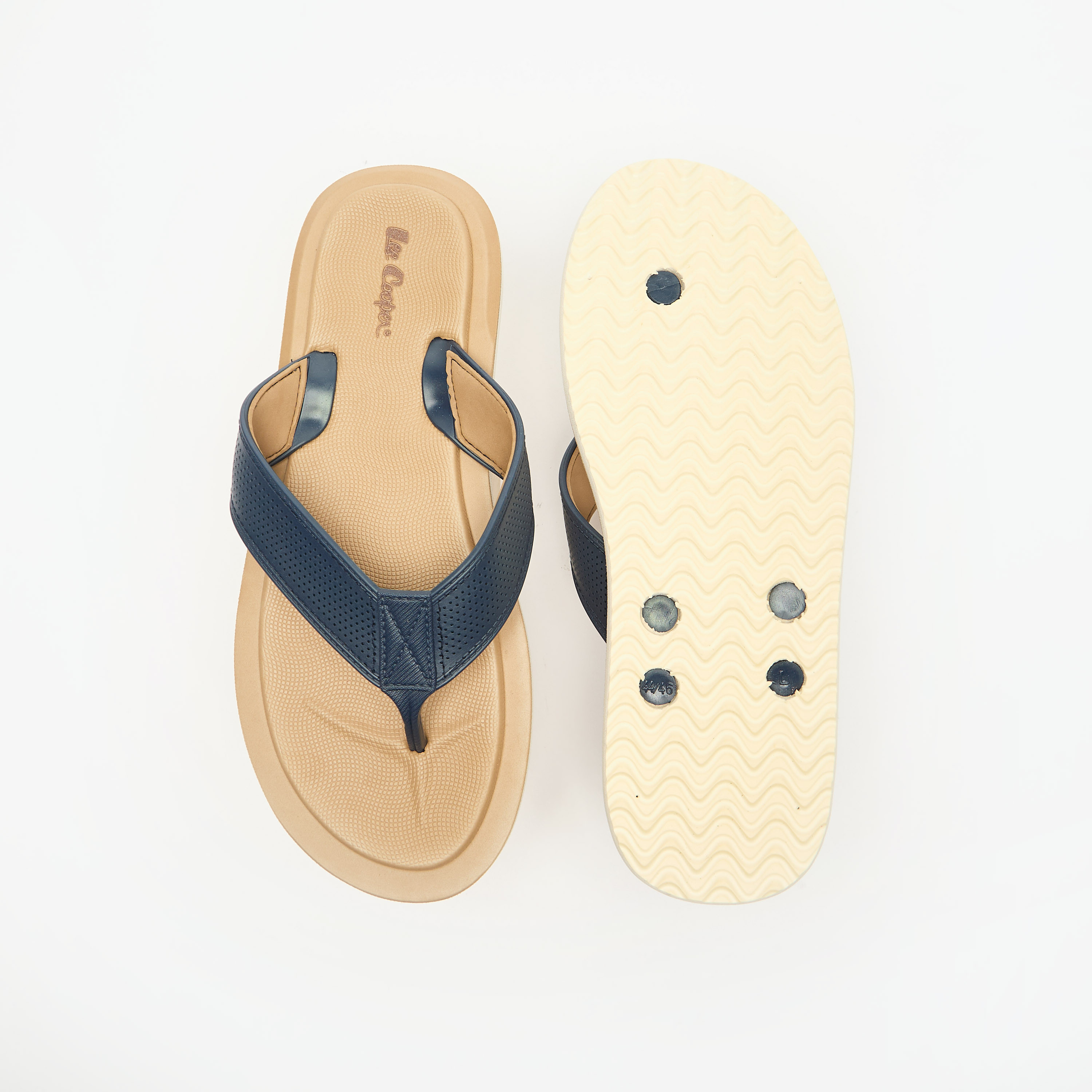 شبشب فليب فلوب بزينة شعار للرجال من لي كوبر-men-shoes-flipflopsandslides-image-5