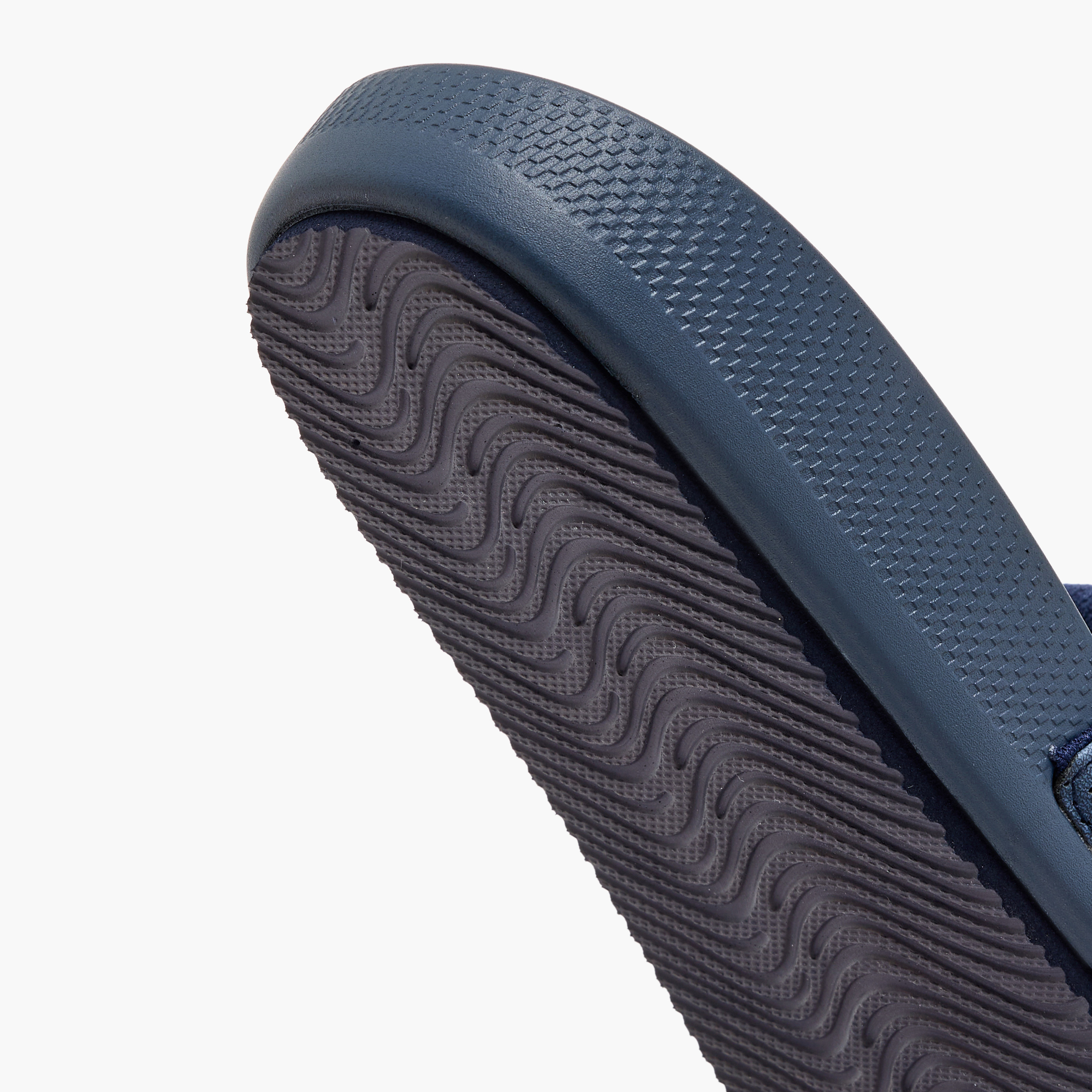 شبشب بطبعات شعار للرجال من كابا-men-shoes-flipflopsandslides-image-9