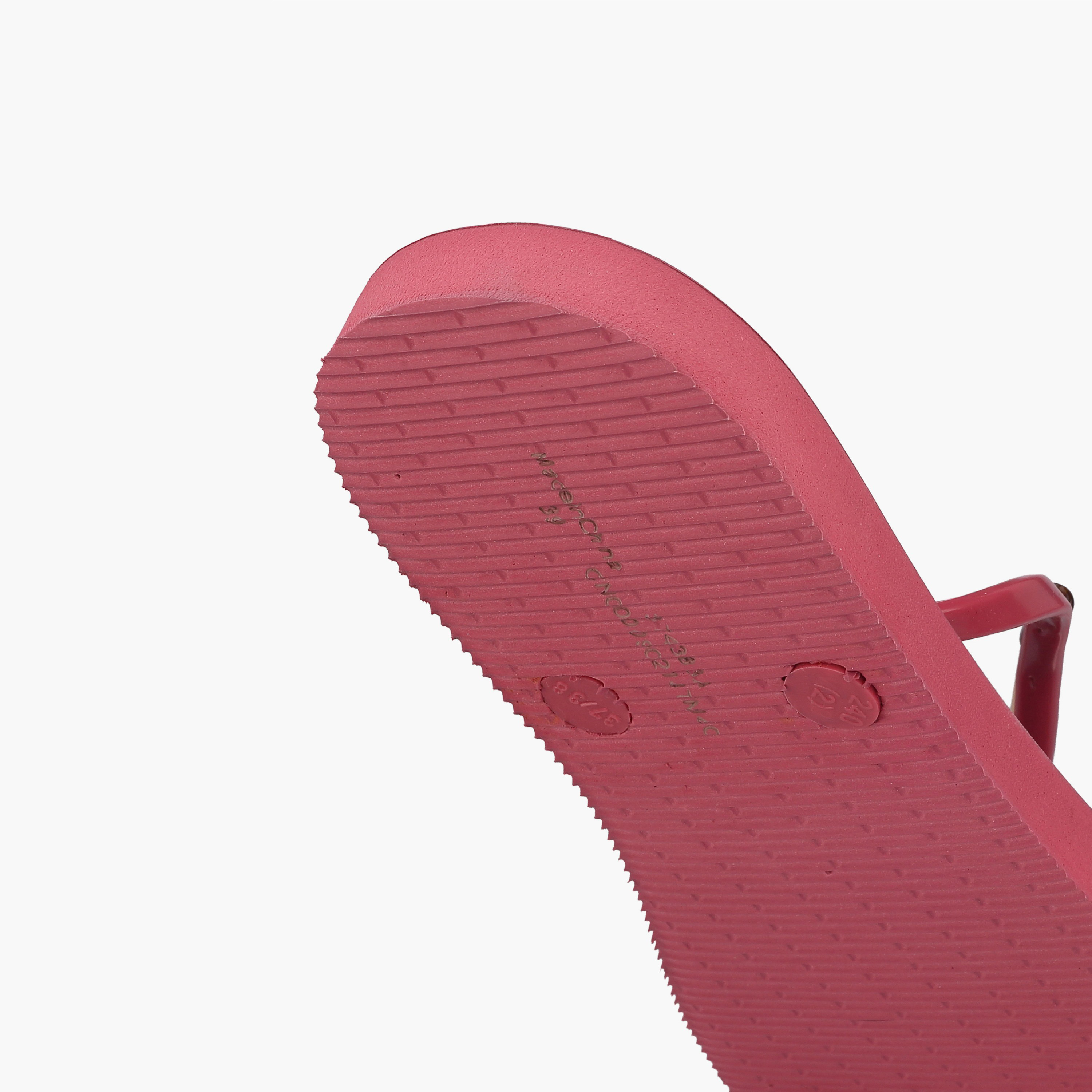 شبشب نسائي مزين بالخرز من سيليست-women-shoes-flipflopsandslides-image-4