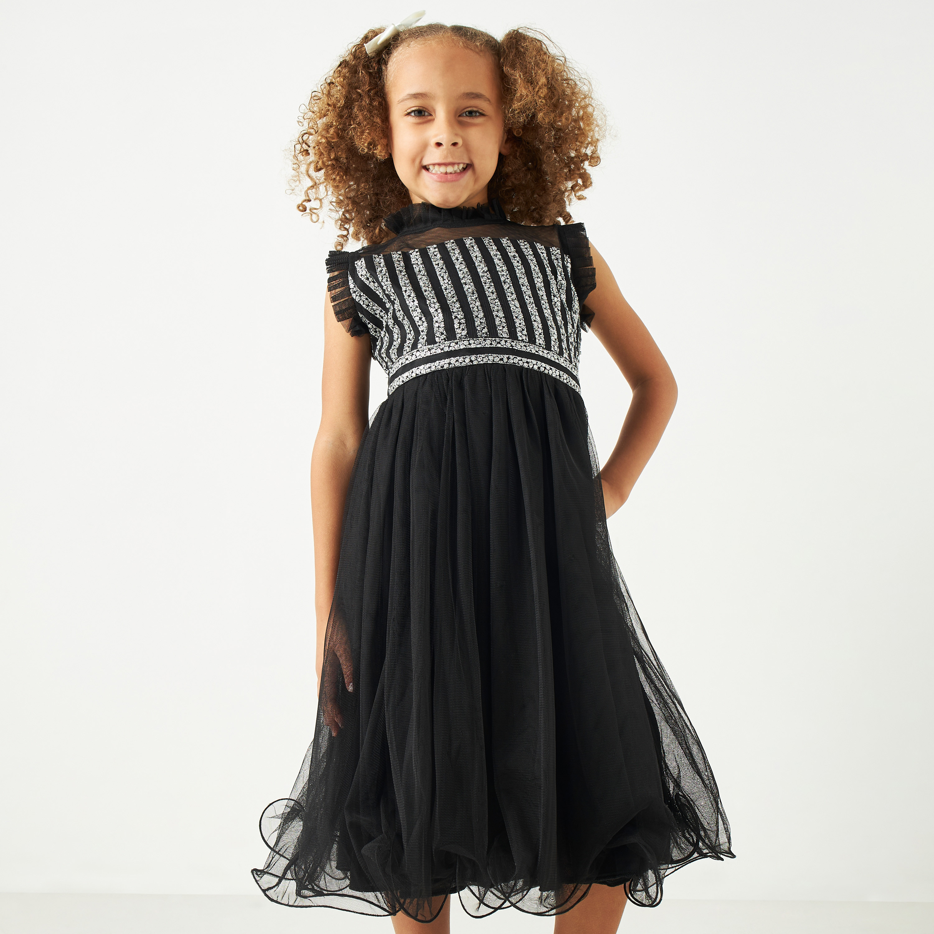 فستان مزين دون أكمام بياقة كشكش من ليتل جولدن أبل-girls-clothing-dressesandjumpsuits-image-6