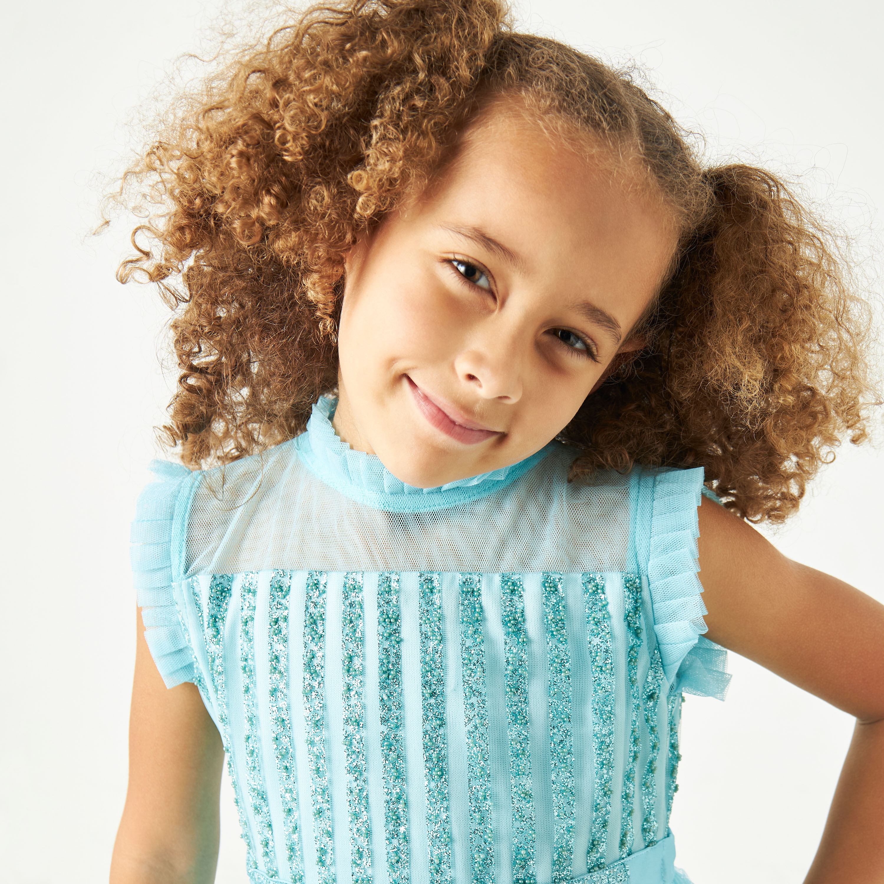 فستان مزين دون أكمام بياقة كشكش من ليتل جولدن أبل-girls-clothing-dressesandjumpsuits-image-4