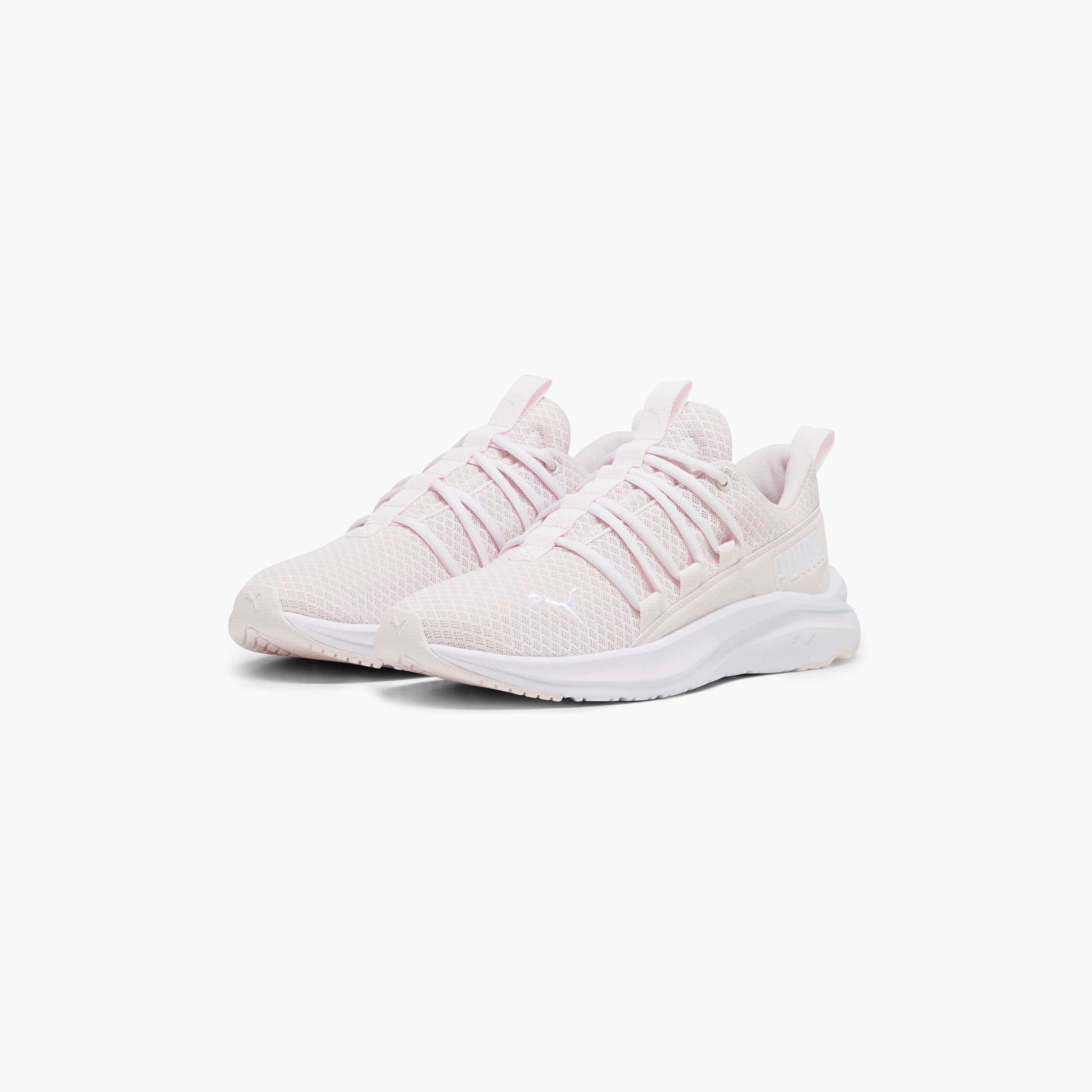 حذاء الركض سوفت واحد للجميع للنساء من بوما | 377672-sports-women-shoes-image-1