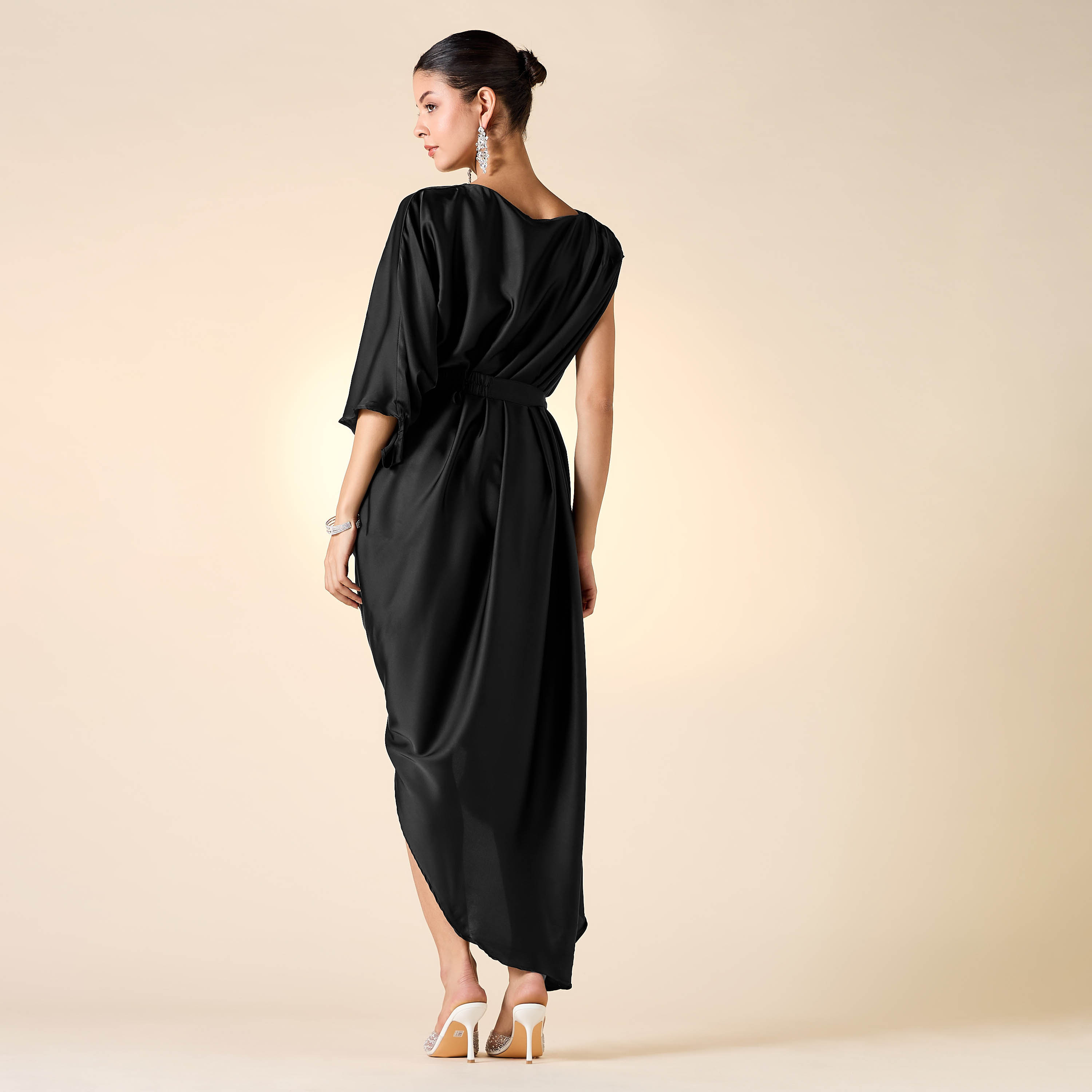فستان بتفاصيل منسدلة وحزام من جولدن آبل-women-clothing-dresses-image-13