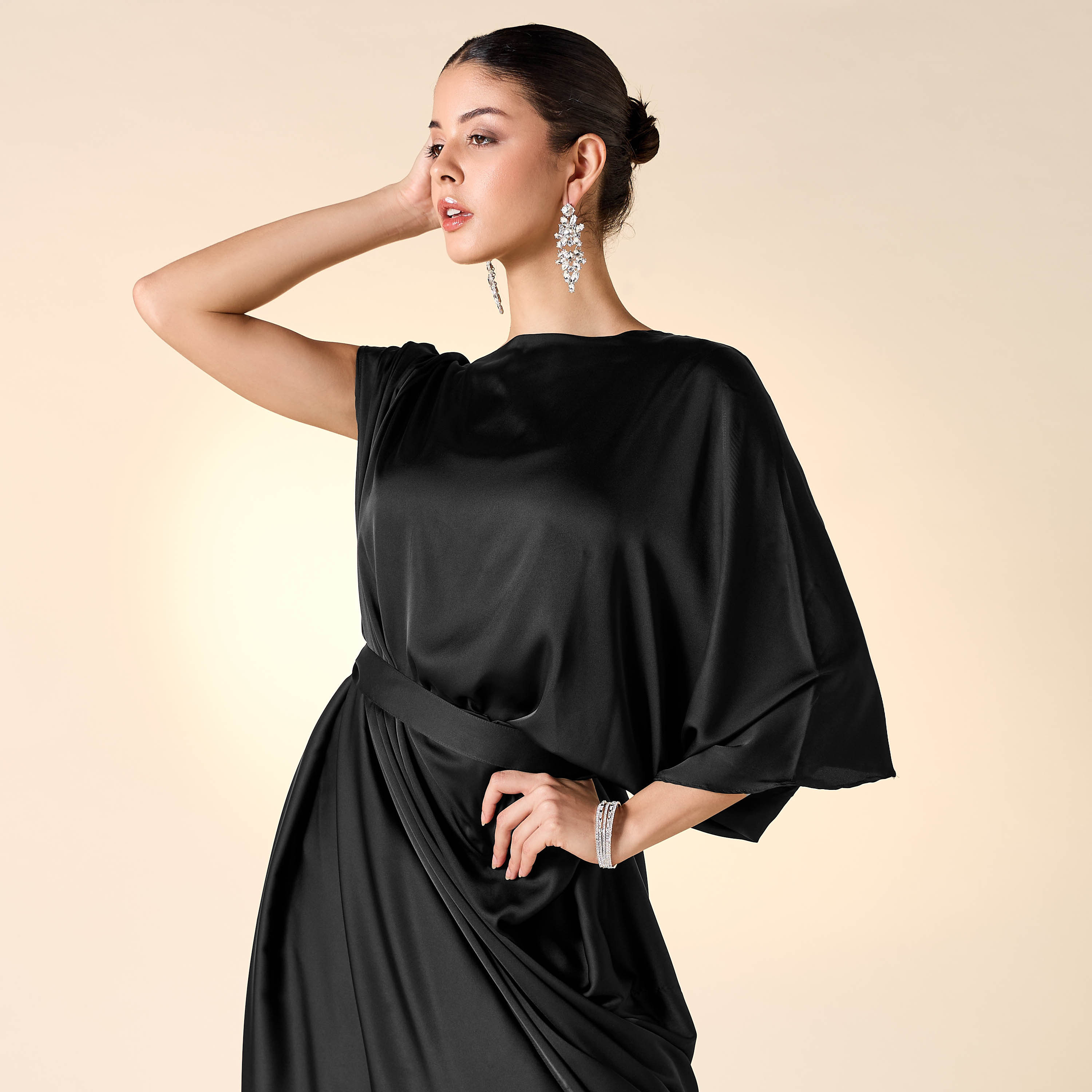 فستان بتفاصيل منسدلة وحزام من جولدن آبل-women-clothing-dresses-image-14