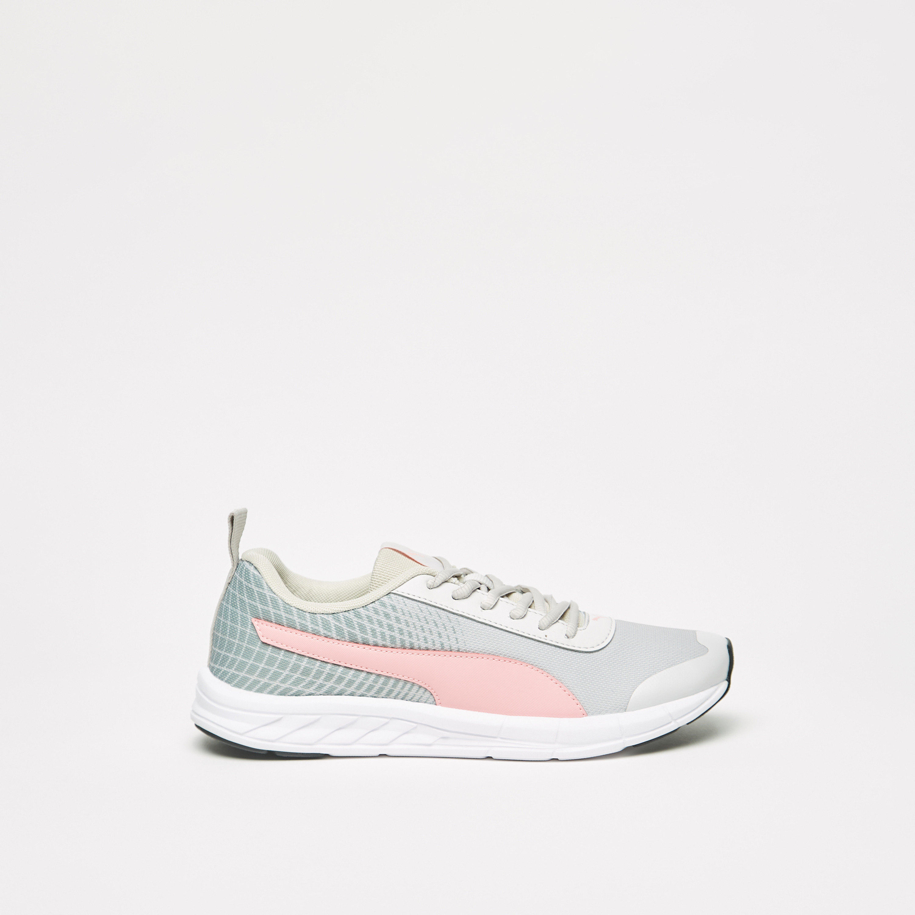 حذاء جري سوبرنال V3 للنساء من بوما - 379026-sports-women-shoes-image-1