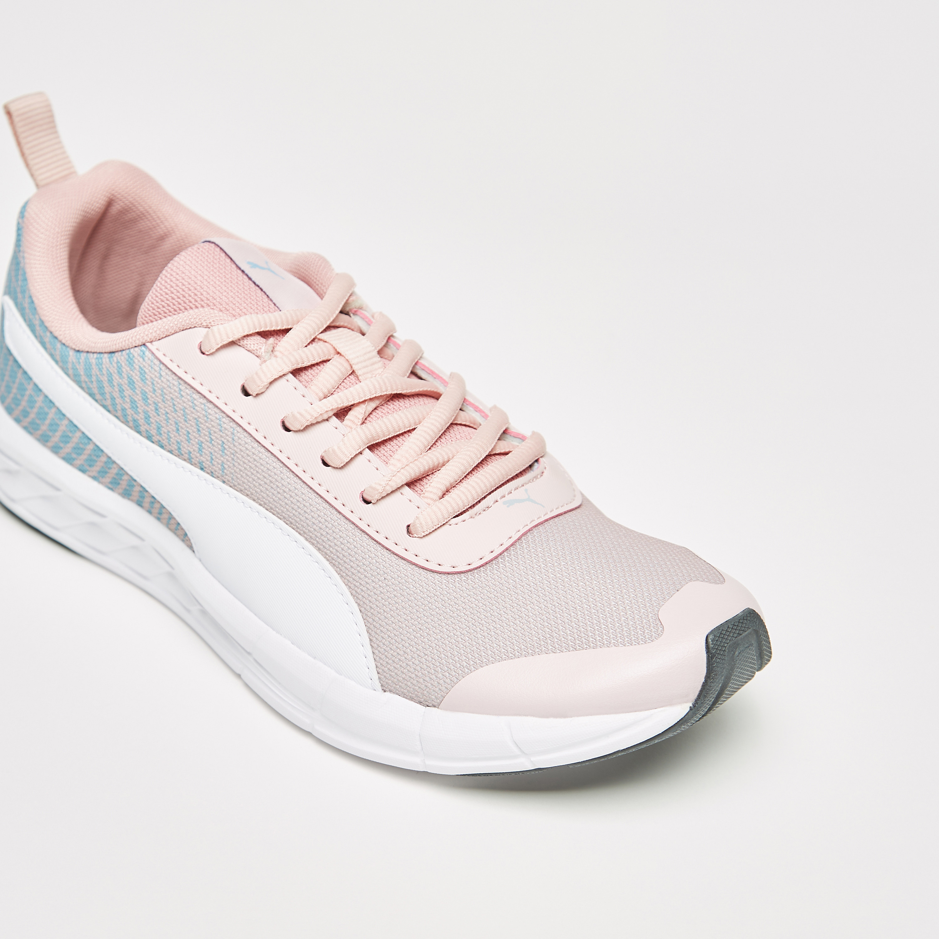 حذاء جري سوبرنال V3 للنساء من بوما - 379026-sports-women-shoes-image-15