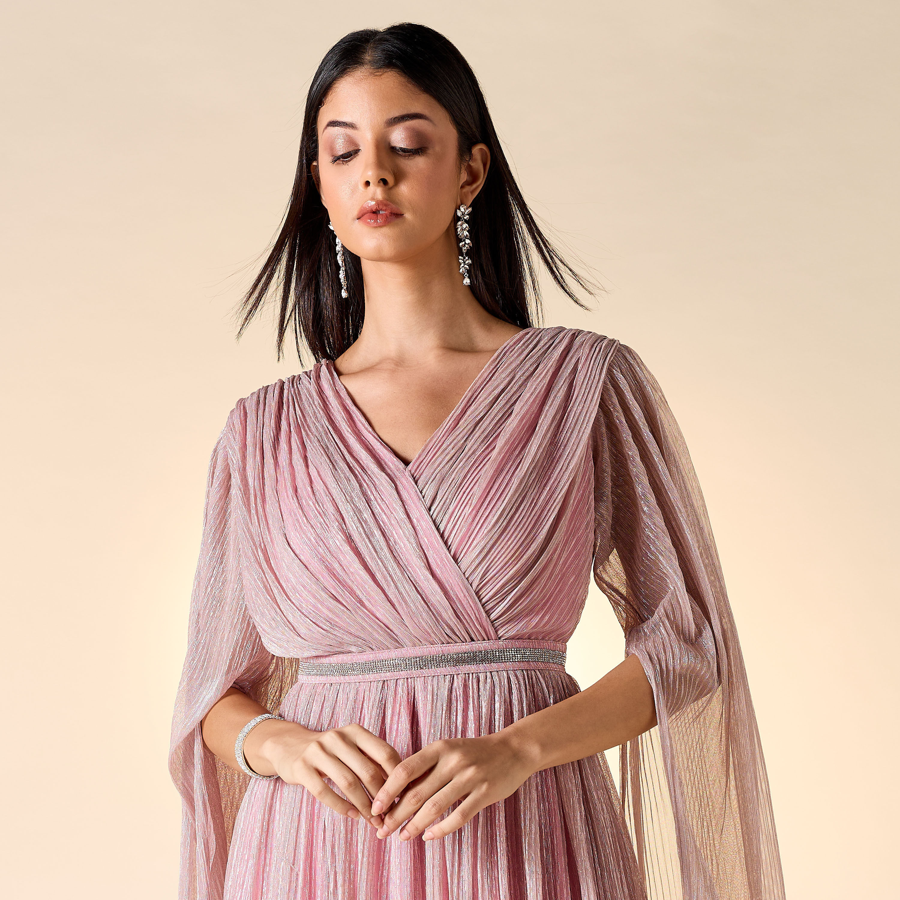 فستان مزين بياقة V وأكمام كاب من جولدن أبل-women-clothing-dresses-image-11