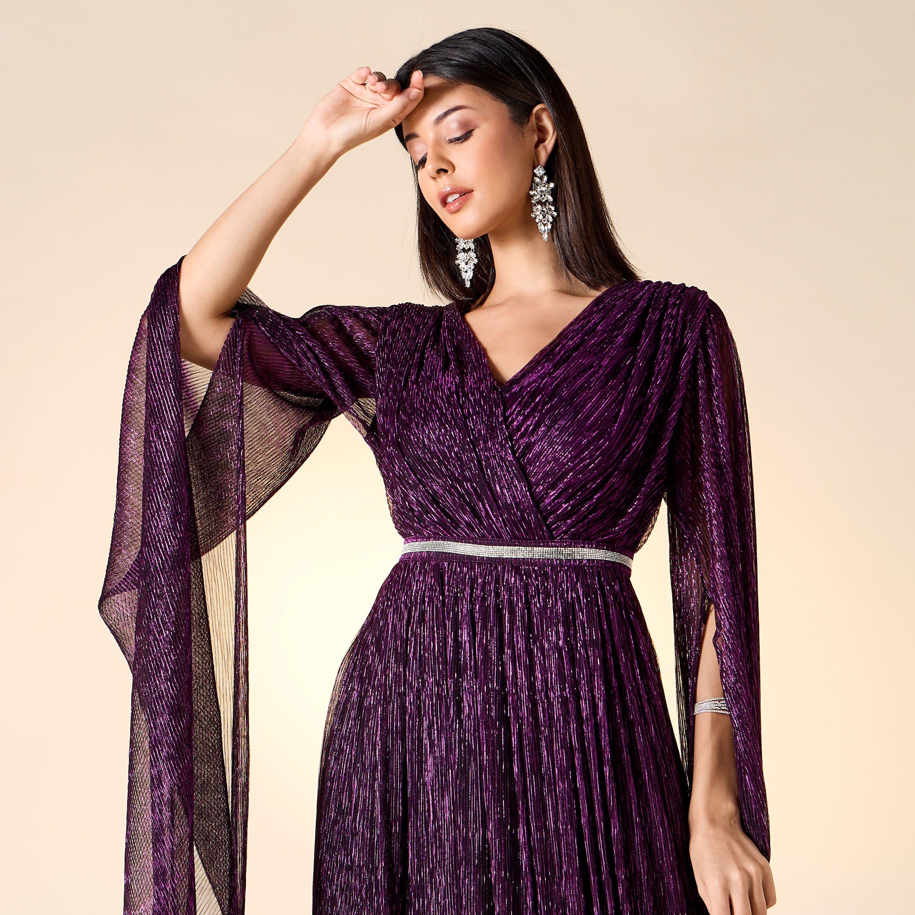 فستان مزين بياقة V وأكمام كاب من جولدن أبل-women-clothing-dresses-image-4