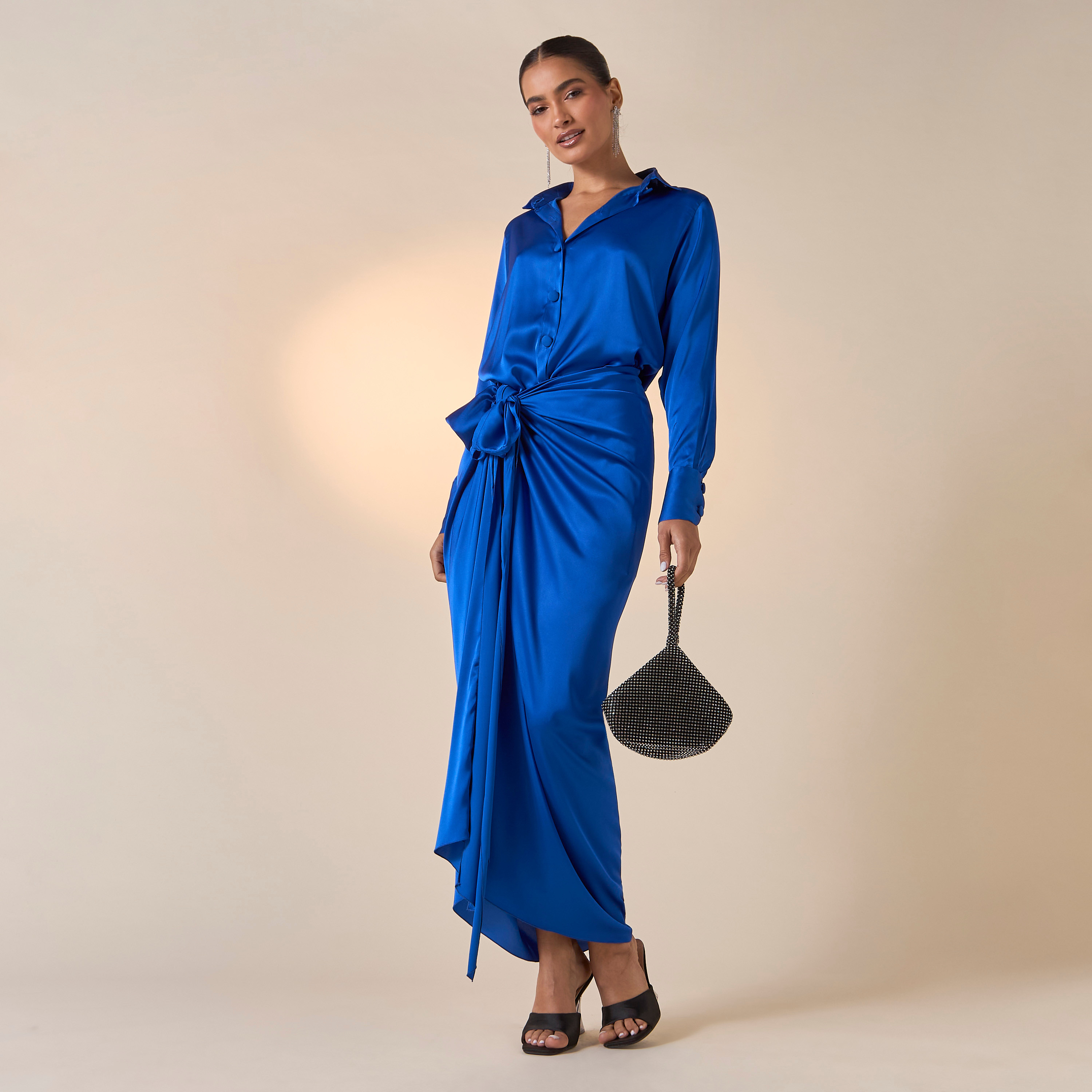 طقم قميص سادة بأكمام طويلة وتنورة منسدلة من جولدن آبل-women-clothing-coordsets-image-1