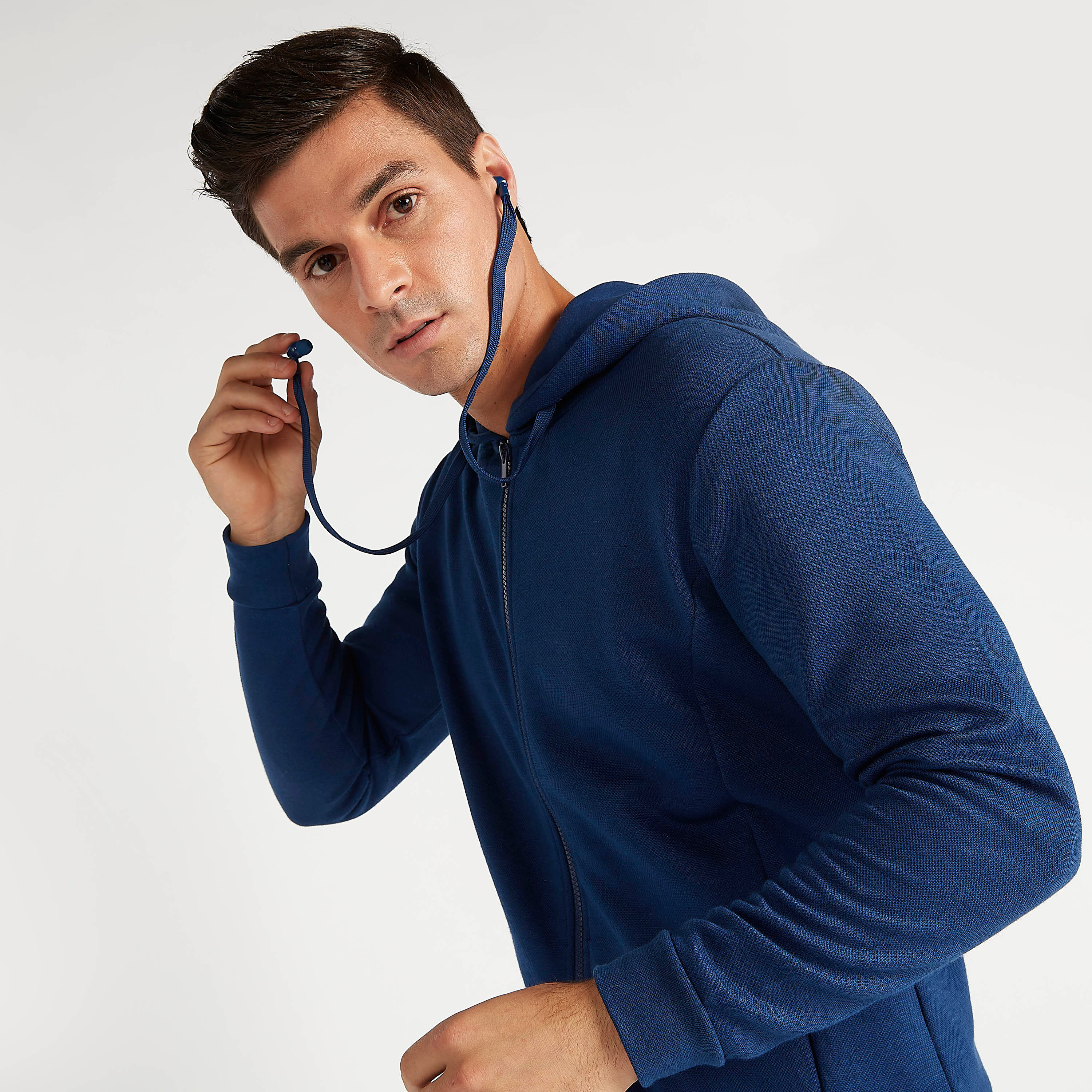 Sweatshirt hot sale with earphones