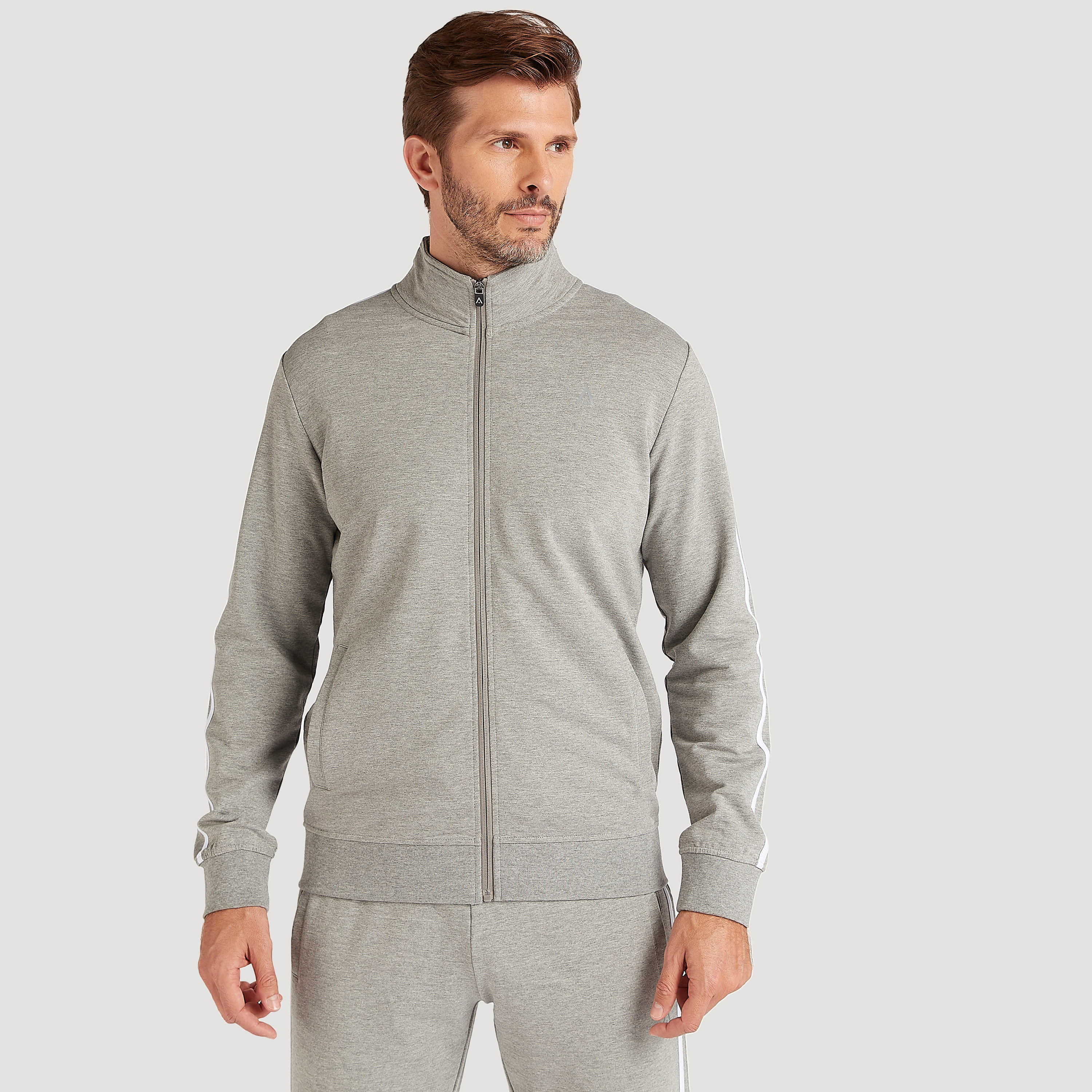 جاكيت سادة بياقة عالية وسحّاب إغلاق وجيوب-men-clothing-jacketsandblazers-jackets-image-1
